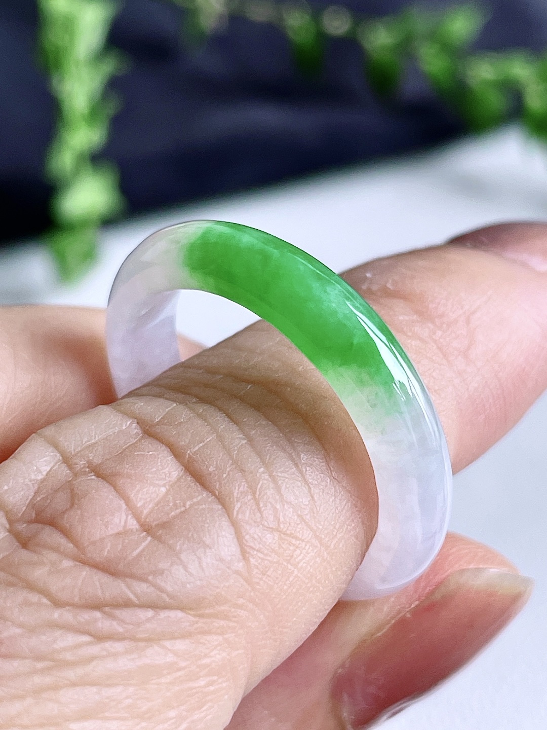 【裸石】冰阳绿戒圈指环，缅料，无裂，性比高，尺寸4.5-3.3，圈口21号，重量2.8克
