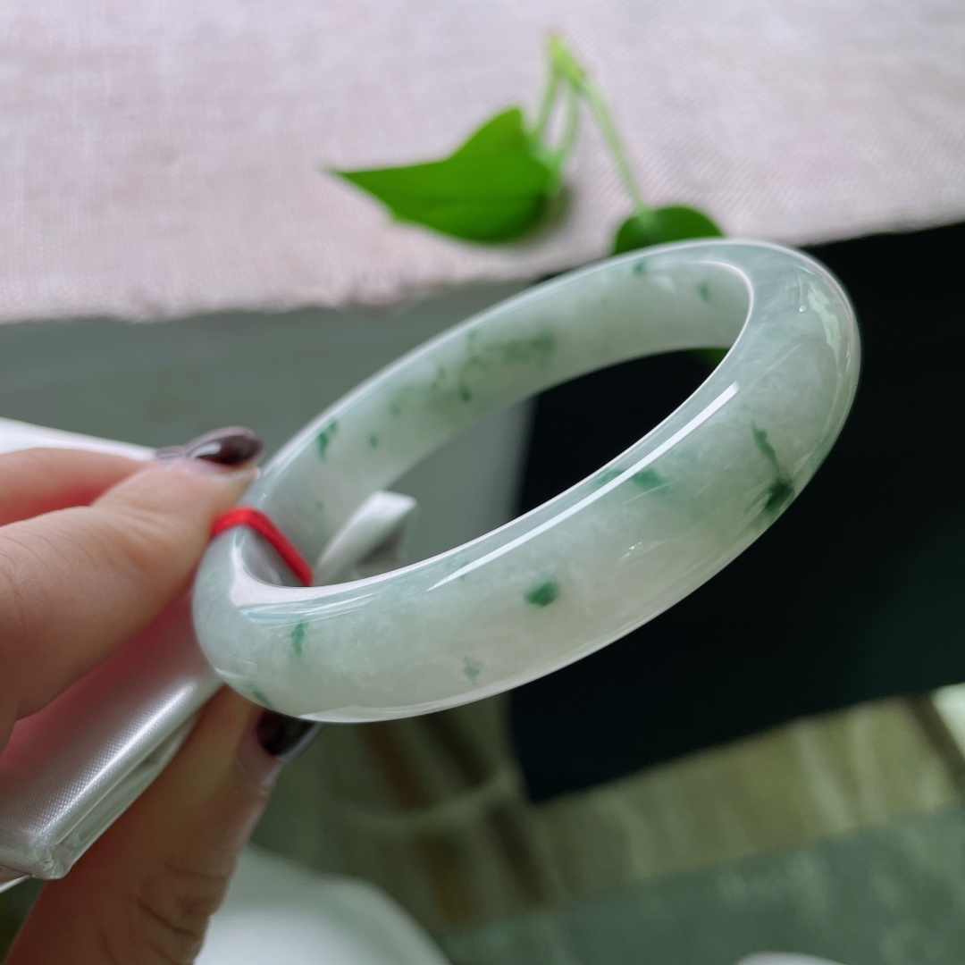 58.6/12.2/8，飘花正圈，花影摇曳，柔美动人，水润，灵动活泼，皮纹，ss52195a