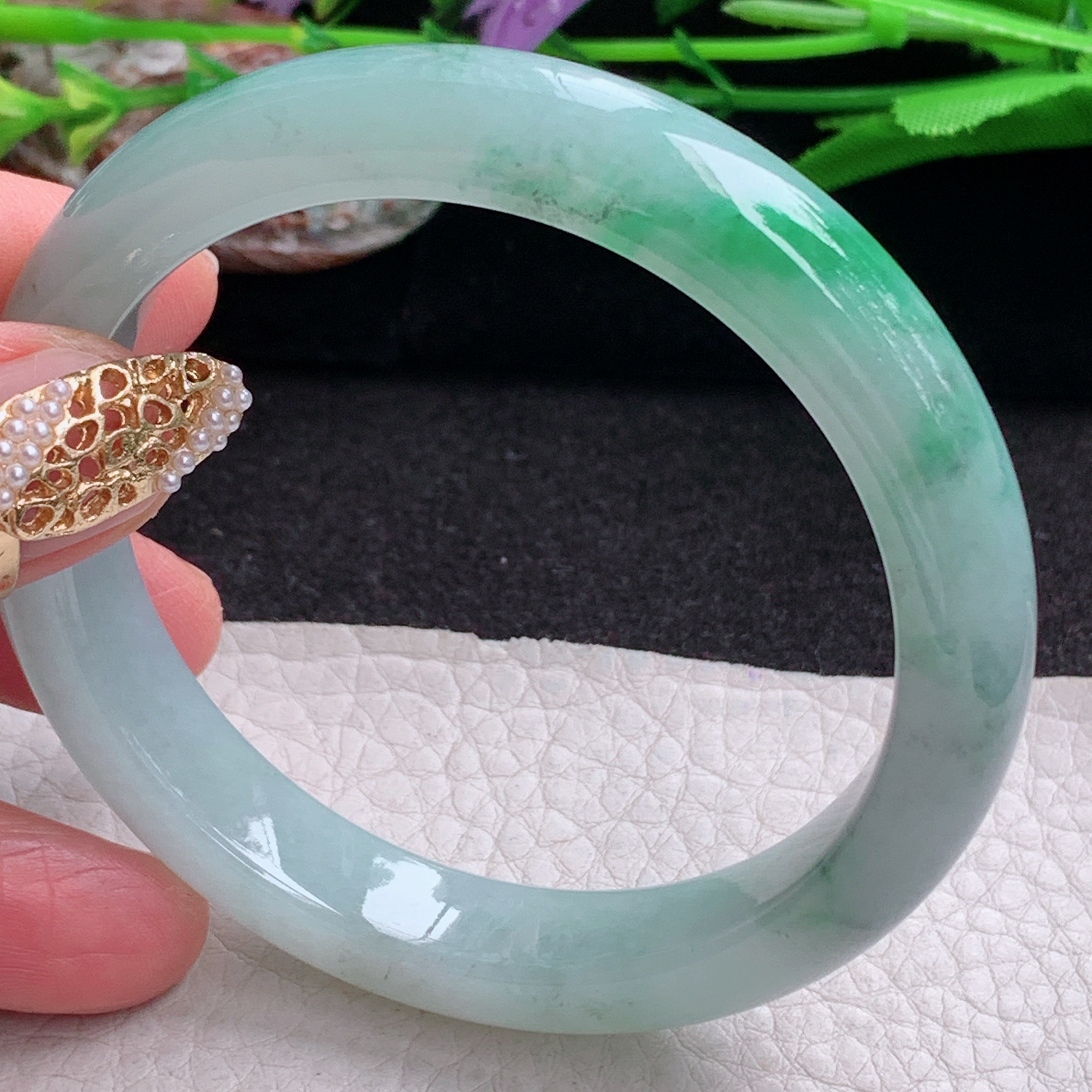 xx自然光56.5*11*8.6平安镯 缅甸翡翠a货手镯飘绿女款正圈玉镯子