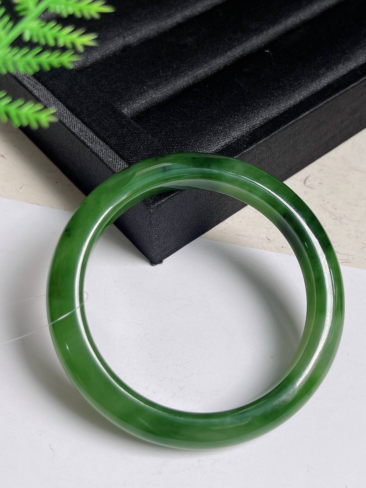 正圈56圈口，和田玉碧玉手镯