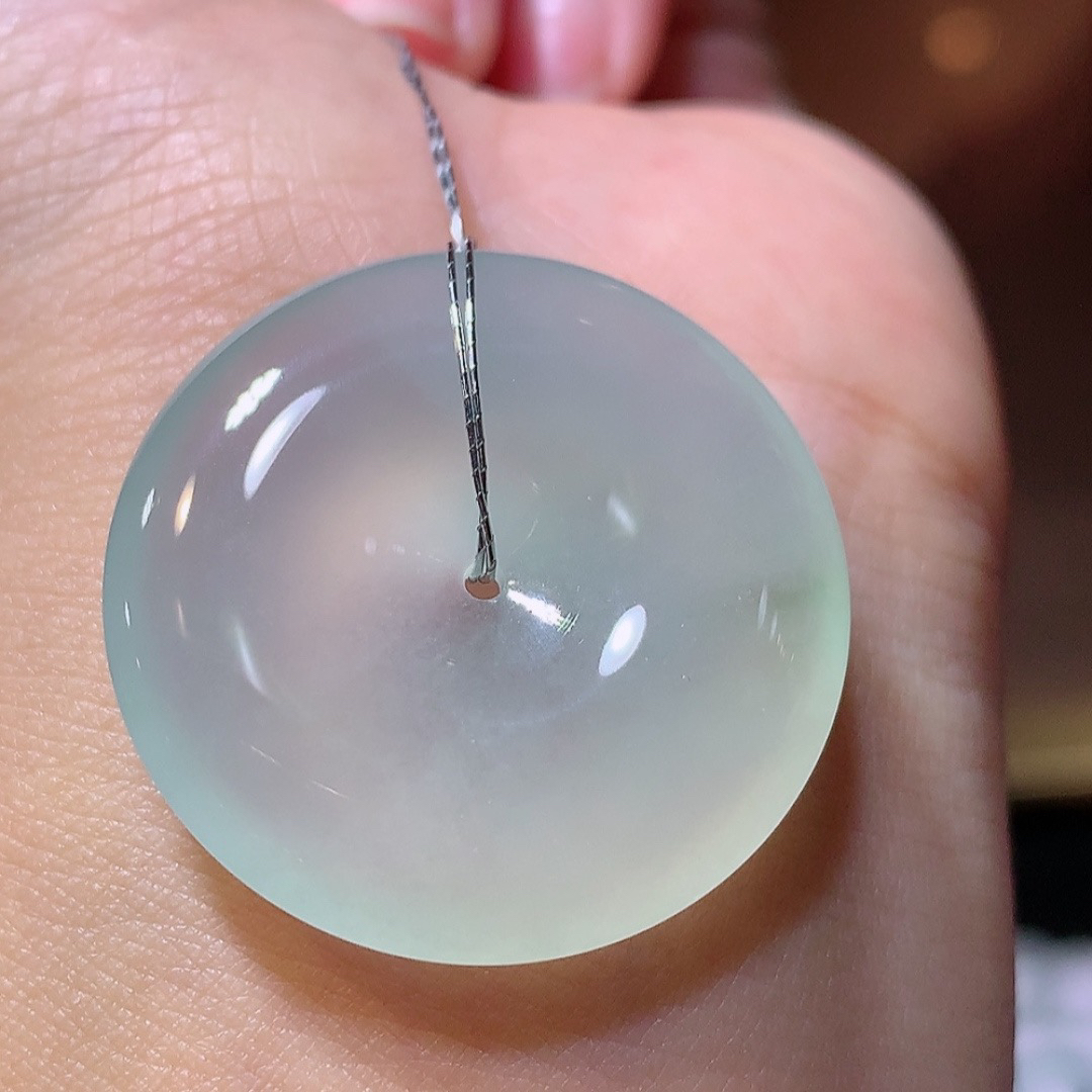 ️️高冰飘花平安扣挂件  形态讨喜 色艳 佩戴灵气十足..