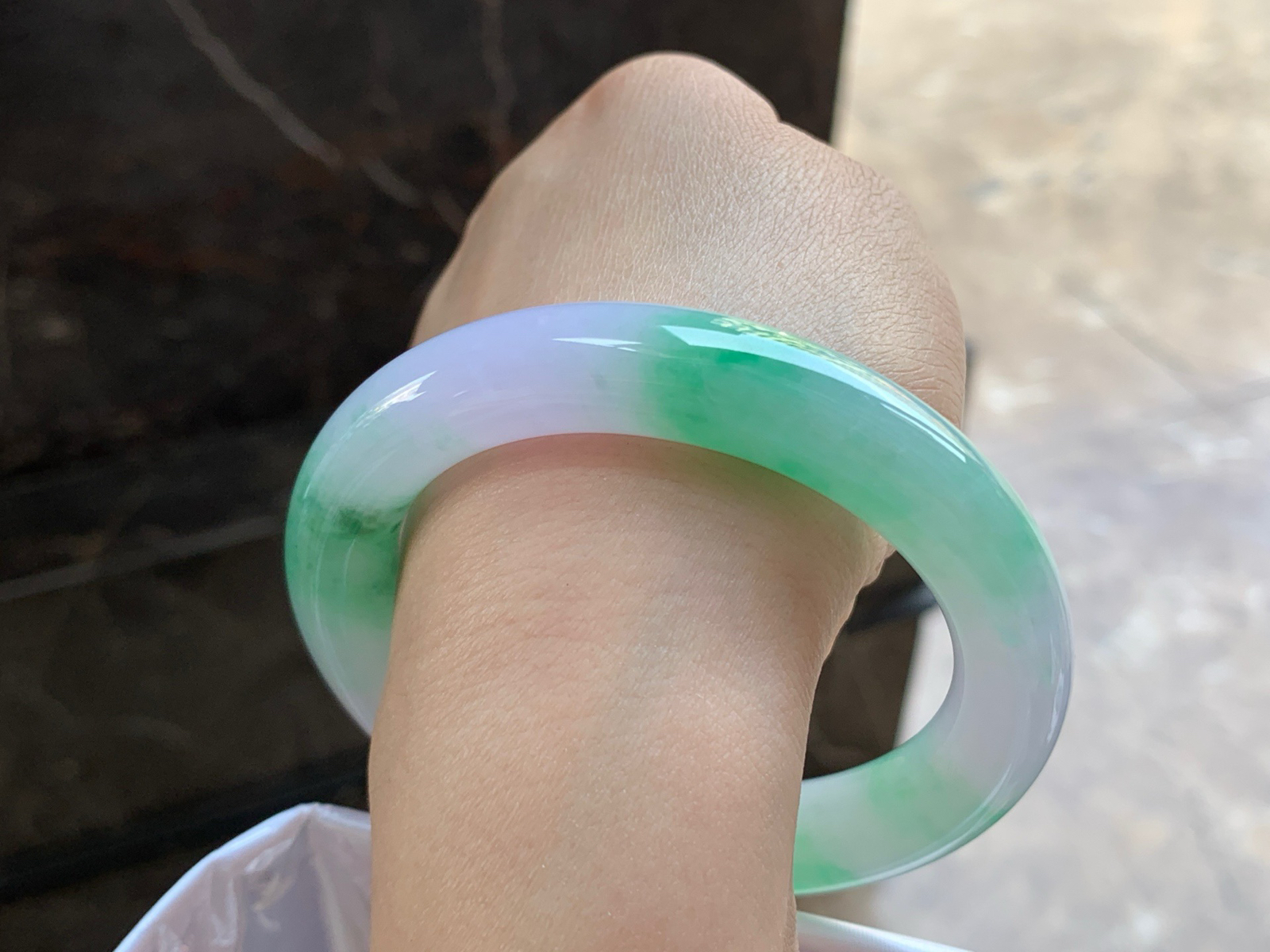 57-11.7

春带彩圆条手镯^_^颜色鲜艳