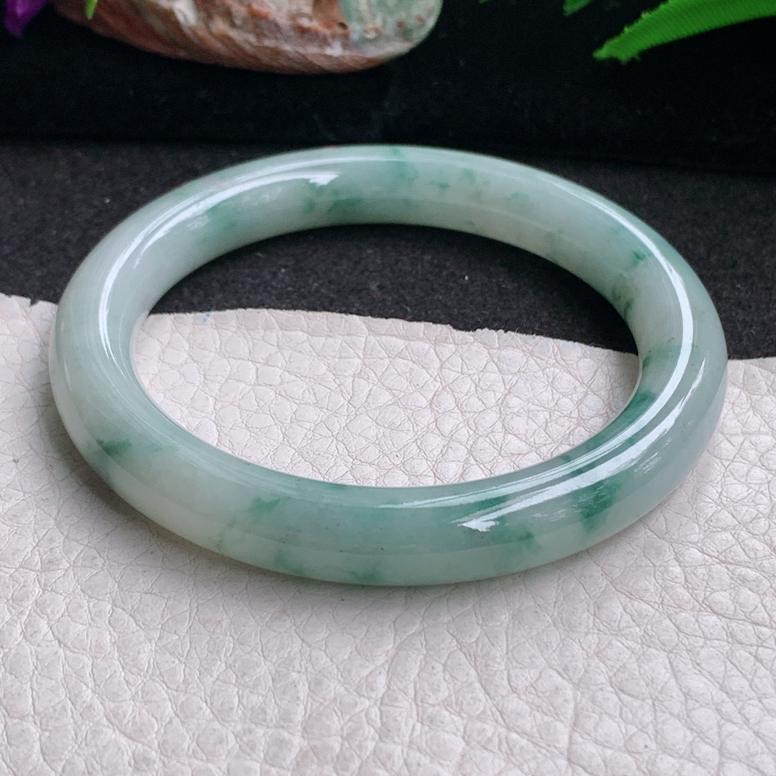 xx自然光54*9.2美人镯 缅甸翡翠a货手镯飘花女款圆条玉镯子