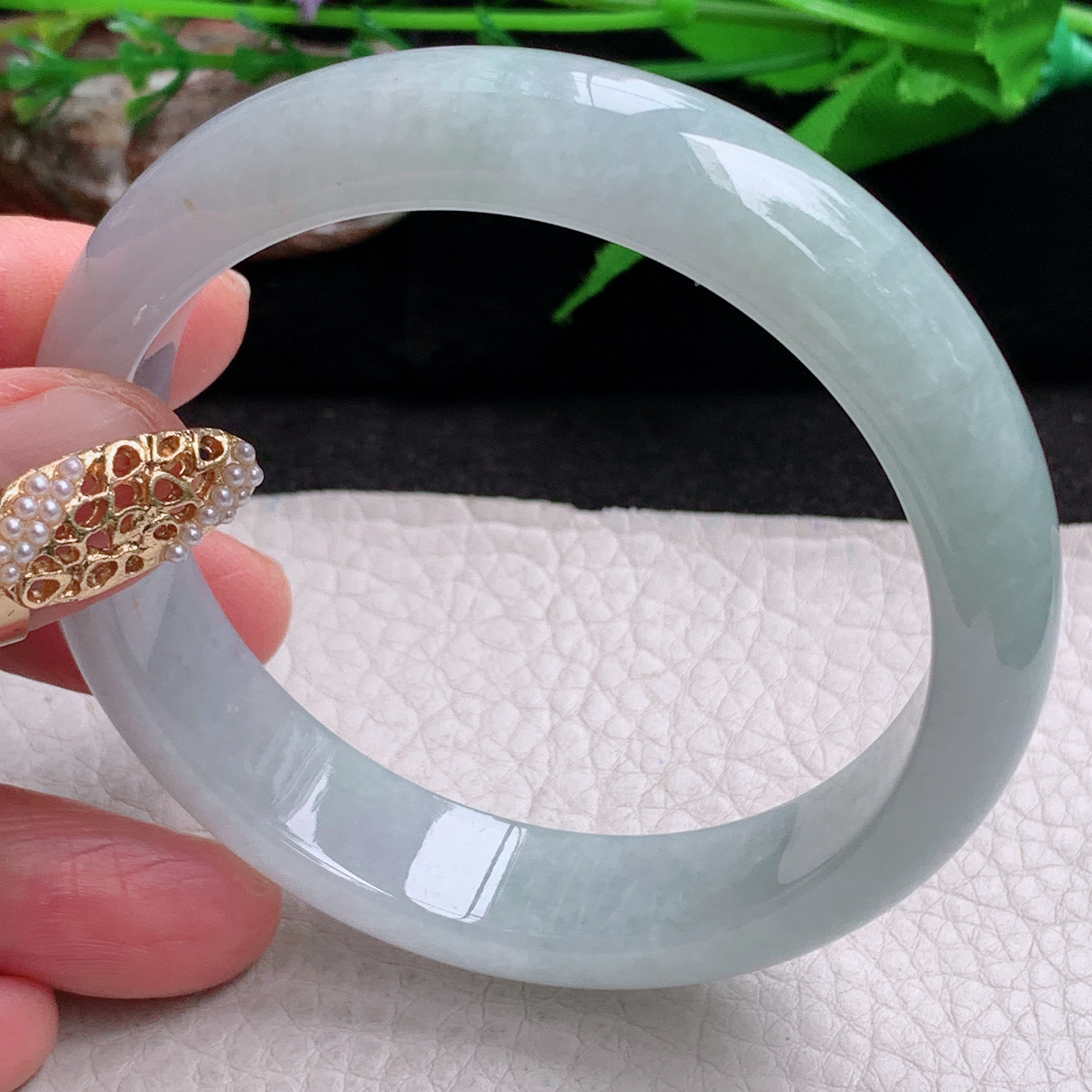 z实拍58*13.6*7.5平安镯 缅甸翡翠a货手镯清新浅绿正圈玉镯子