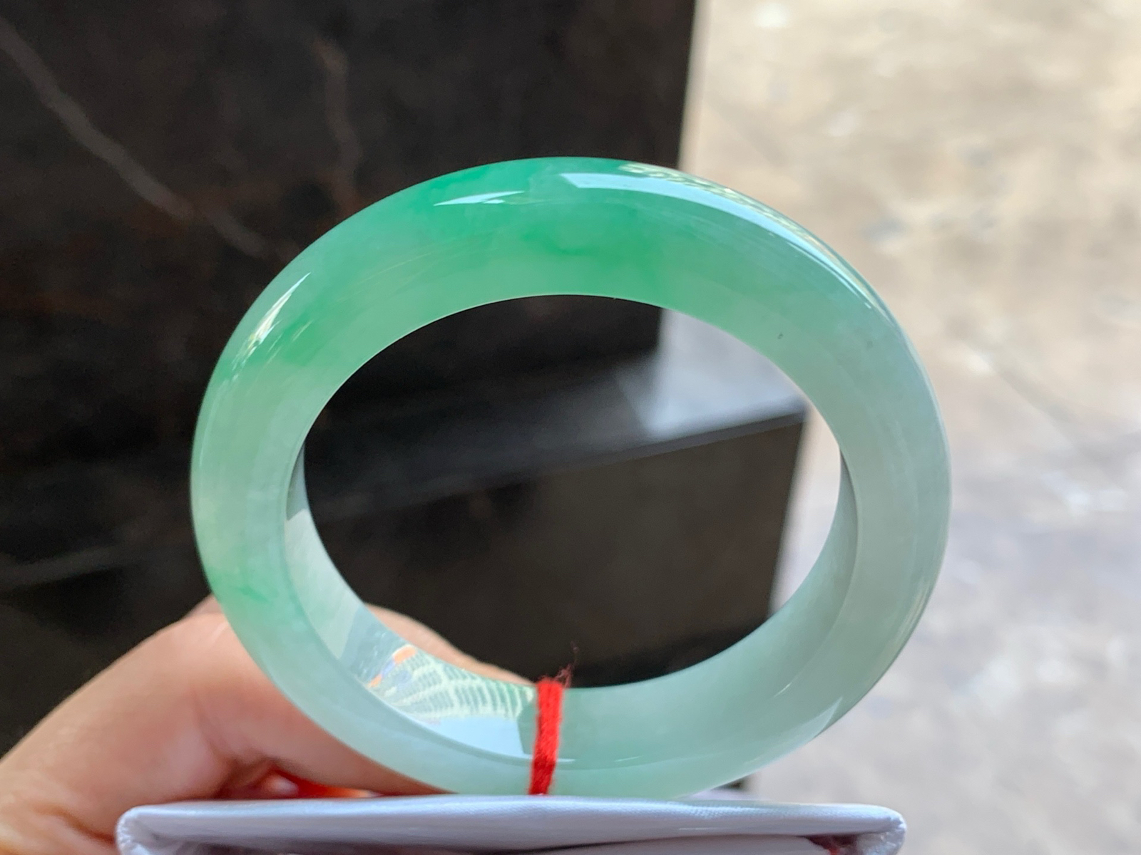 51.5-12-9.3

绿色手镯^_^色阳清新