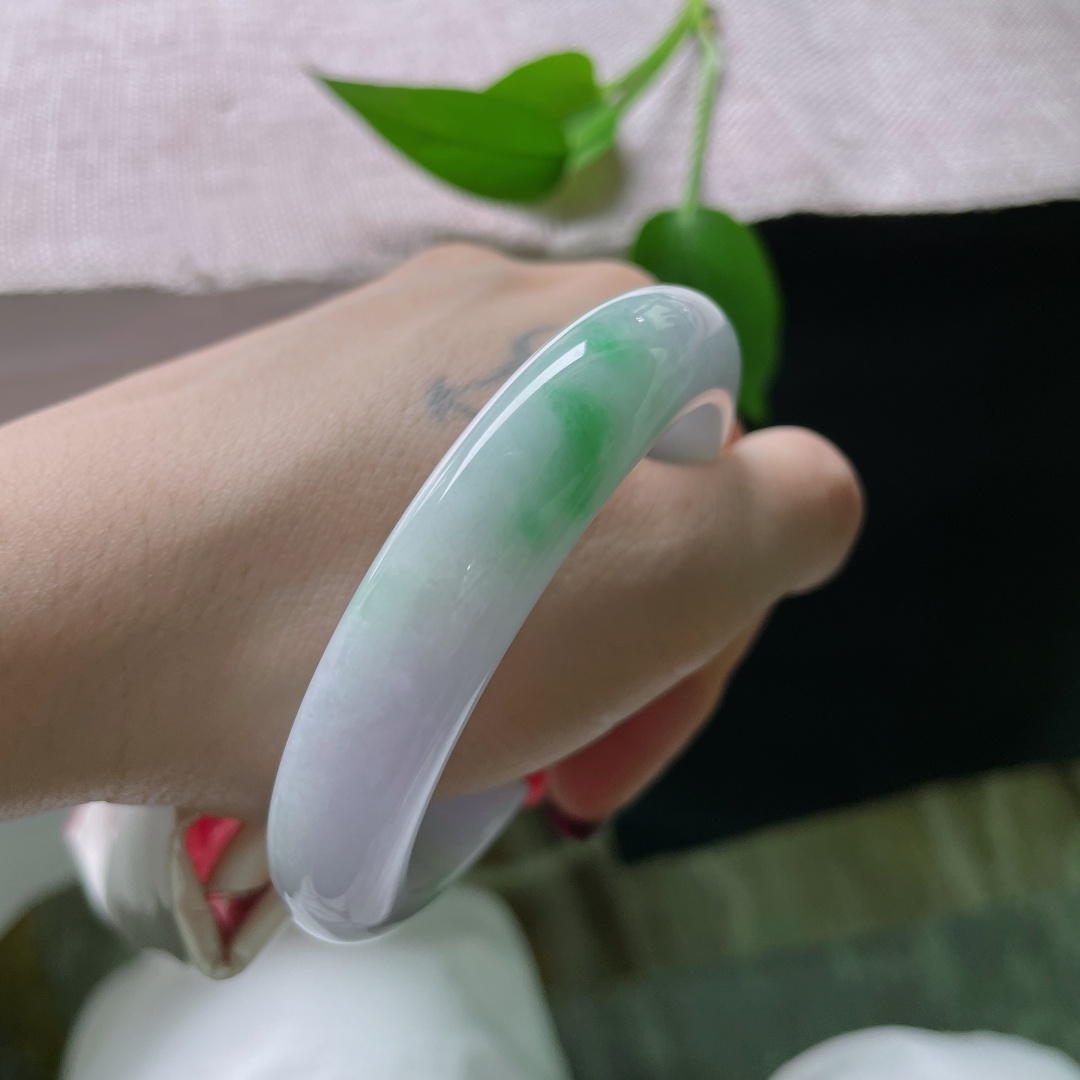 55.3/12.4/8.8春彩正圈，水润细腻，色彩丰富，甜美，优雅大方，无裂，ss50435a