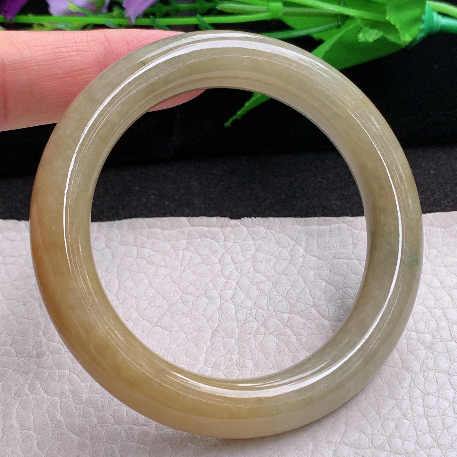 z实拍55*10.8*10.7招财美人镯 缅甸翡翠a货手镯黄翡女款圆条玉镯子