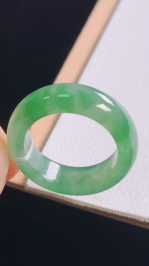 ️冰晴指环，无裂，尺寸:圈口15/17.3/6.2/3.5mm，22