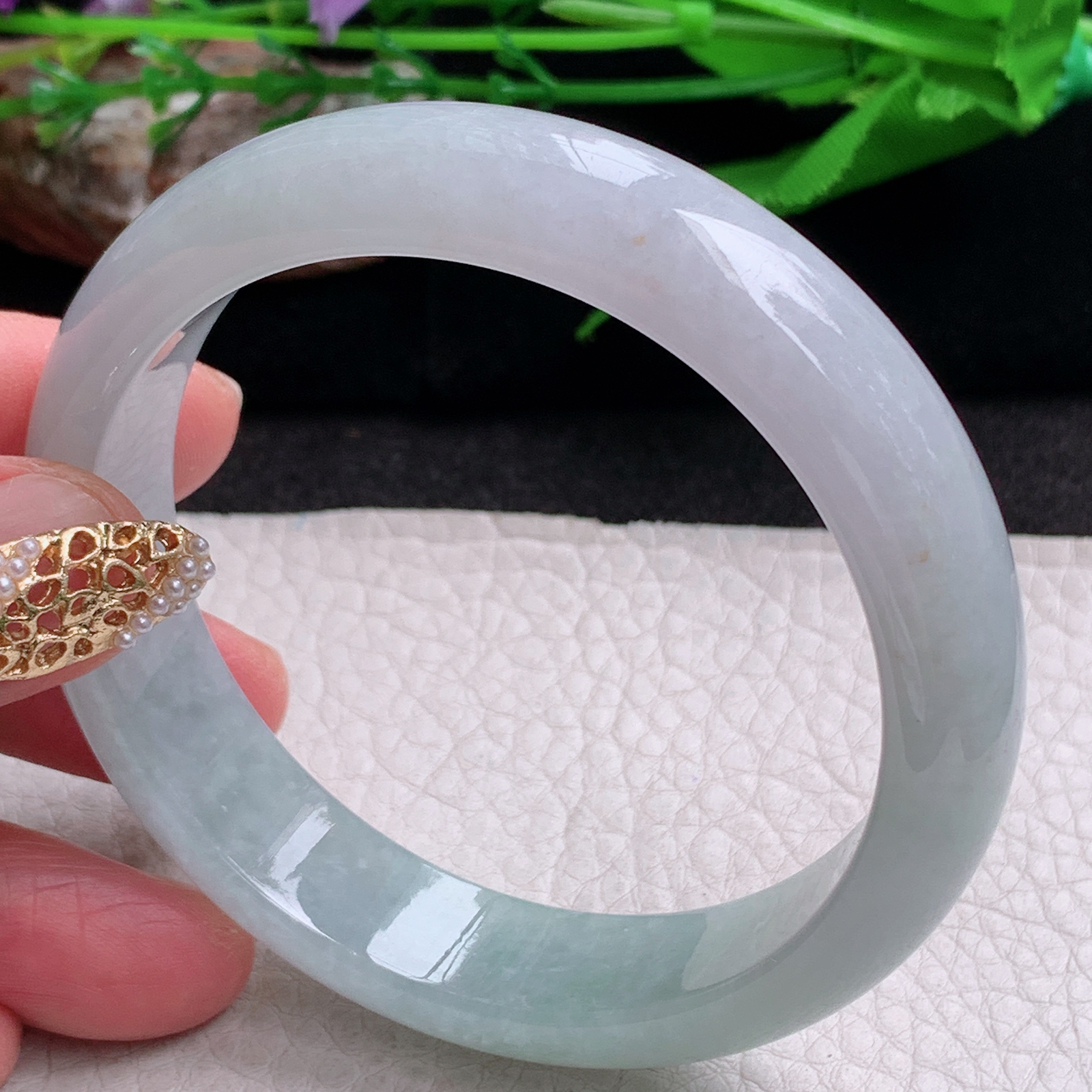 z实拍58*13.6*7.5平安镯 缅甸翡翠a货手镯清新浅绿正圈玉镯子