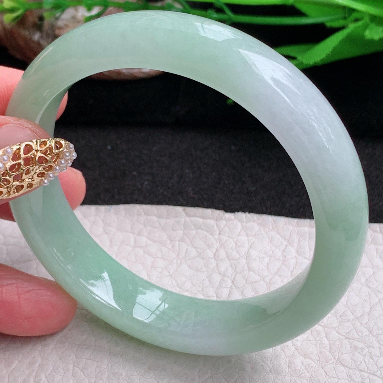 ee实拍57*13.5*8平安镯 缅甸翡翠a货手镯果绿女款正圈玉镯子