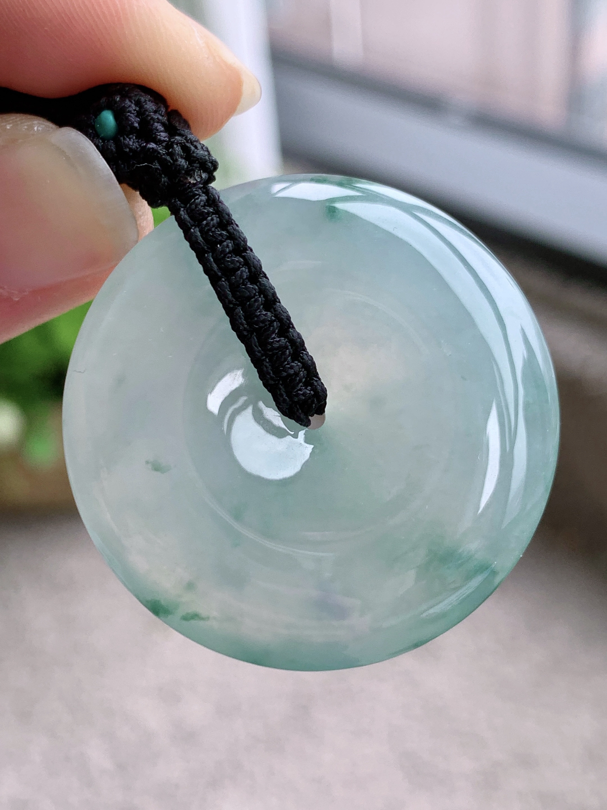 【裸石】冰飘花平安扣大平安扣吊坠  
【说明】缅料 性价比高  
【尺寸】35.5-7.7..