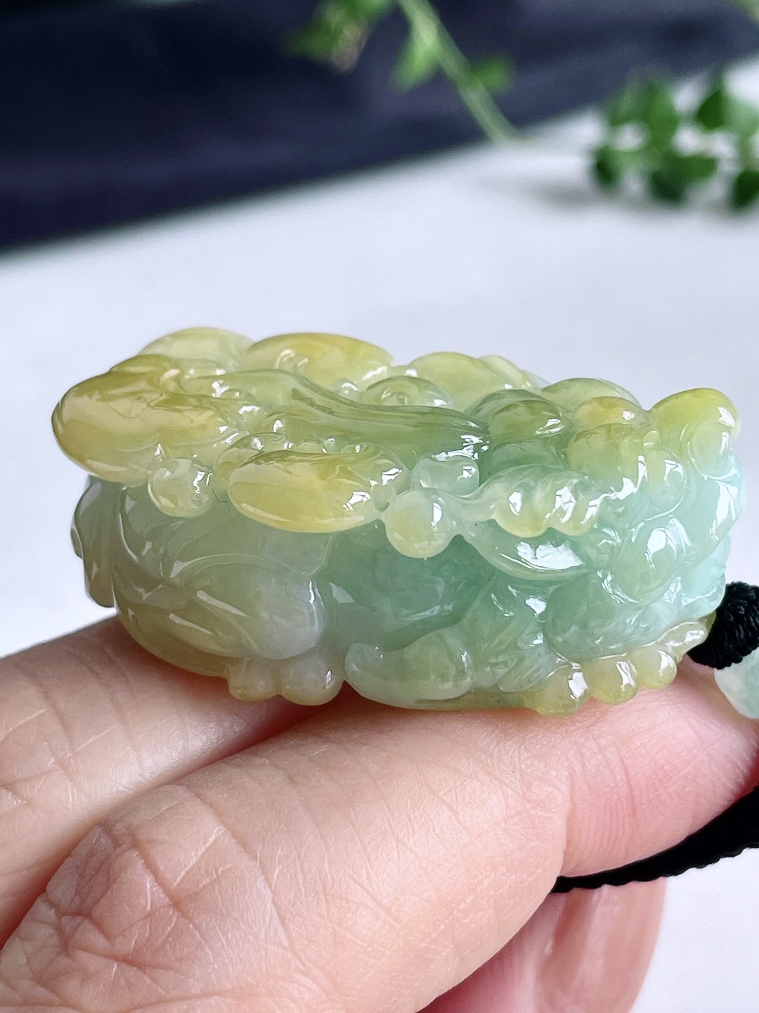 【裸石】冰飘黄翡貔貅吊坠，缅料，无裂，性比高，尺寸40.8/24.5/14.8，重量33.8克