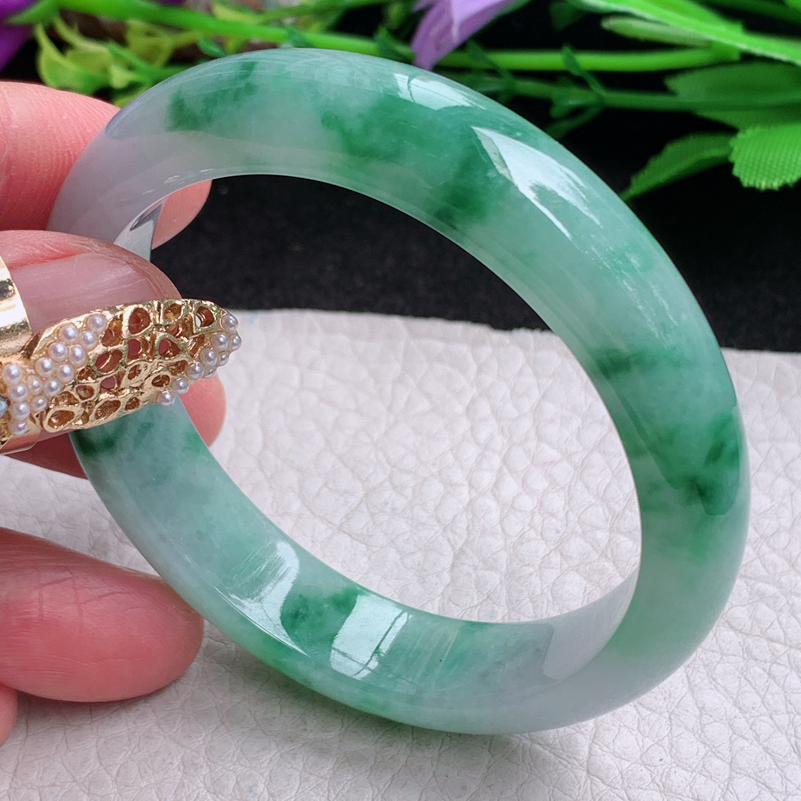 nr小圈口52.5*46.3*12.5*7 .5贵妃镯 缅甸翡翠a货手镯飘绿花秀气蛋形玉镯子