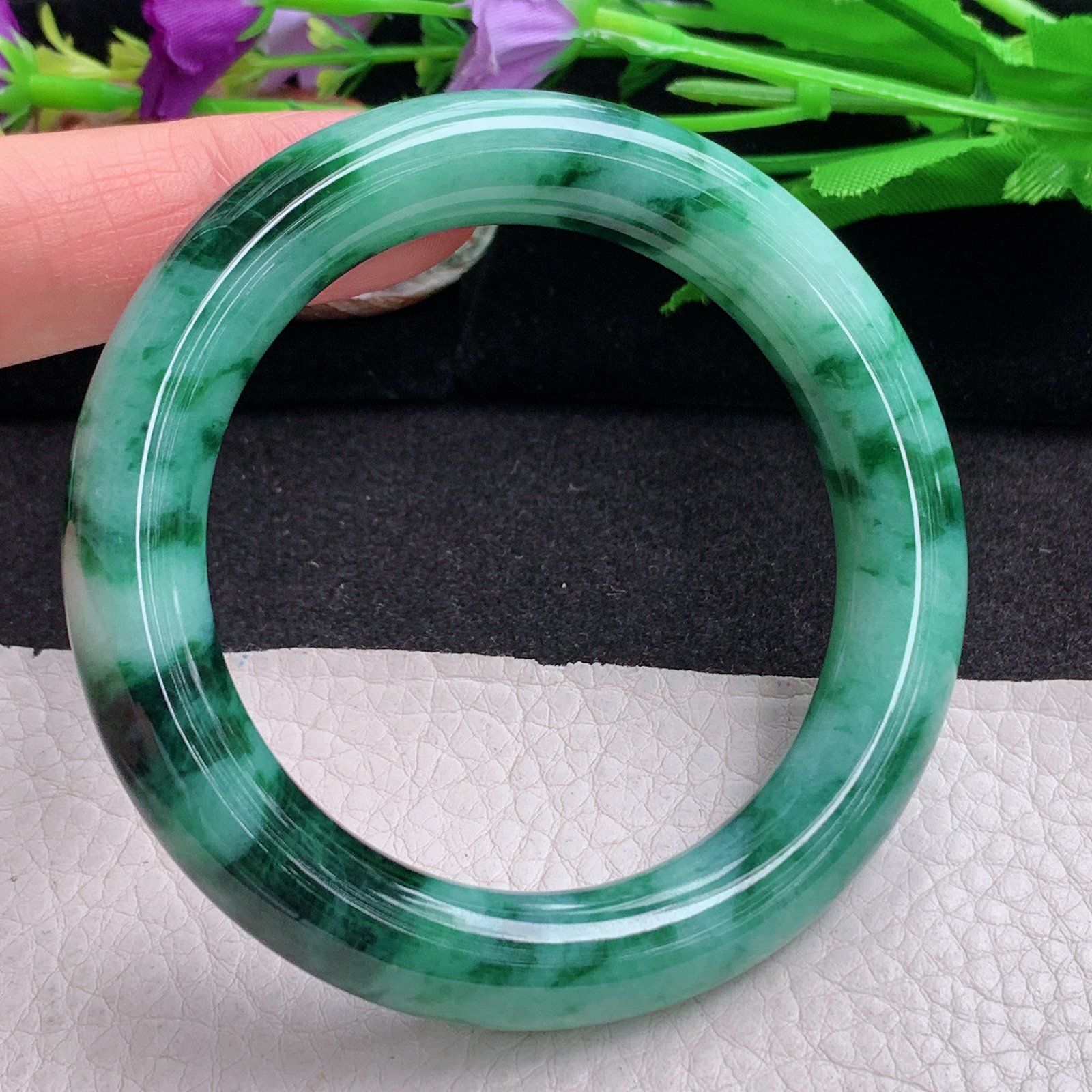 ss自然光54.6*10.8美人镯 缅甸翡翠a货手镯飘花女款圆条玉镯子