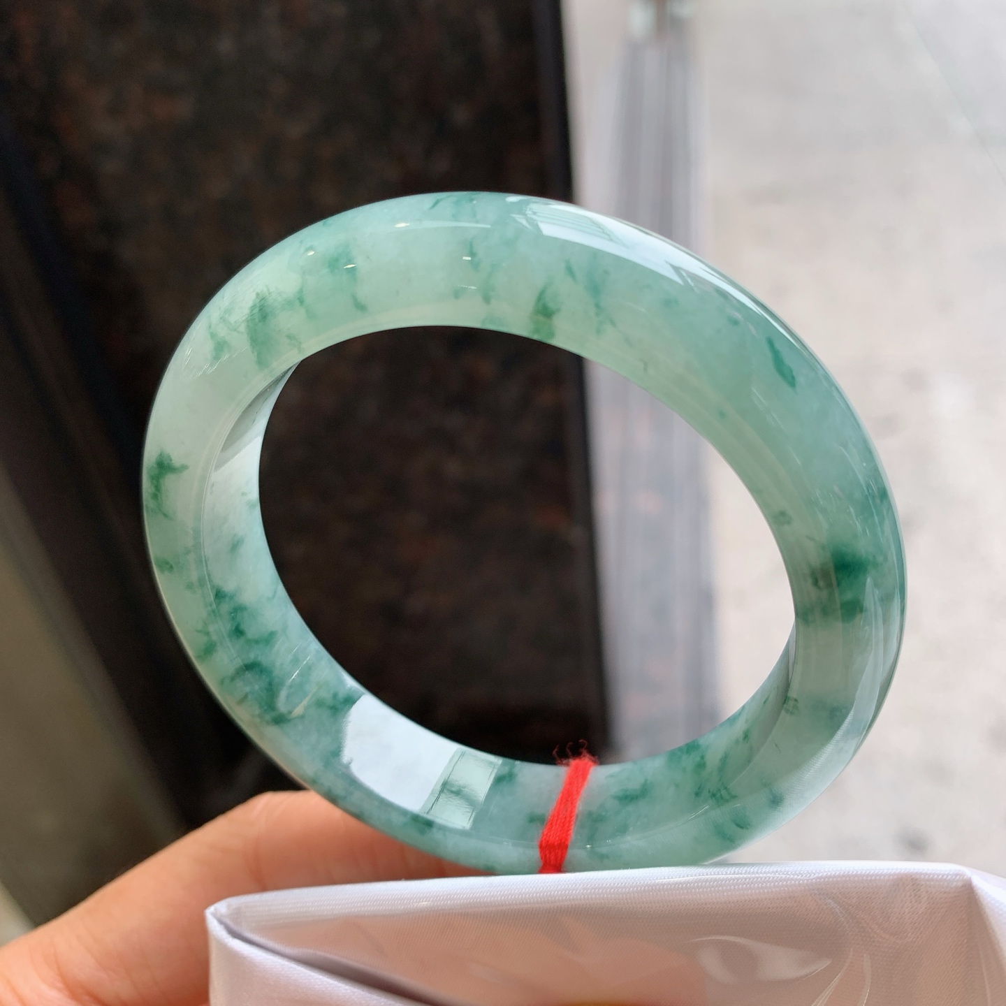 正圈飘花，无裂，尺寸：56/12.5/9.5，版型好