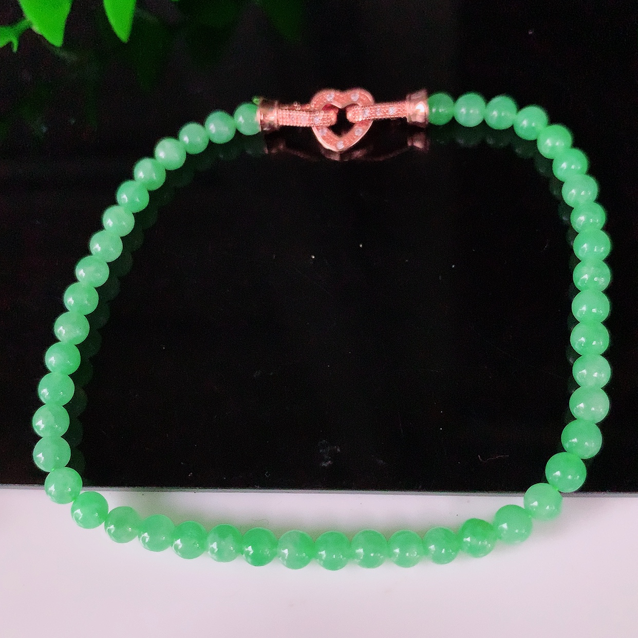 自然光实拍，冰润满绿翡翠手串手链，种老水足，冰清玉润  颜色漂亮  #003.1取一尺寸3.9