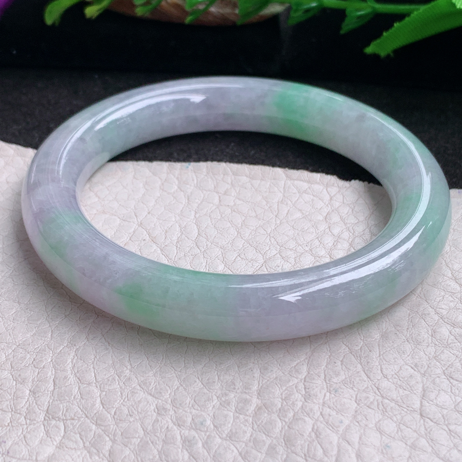 ss自然光54*10.3*10美人镯 缅甸翡翠a货手镯春带彩女款圆条玉镯子