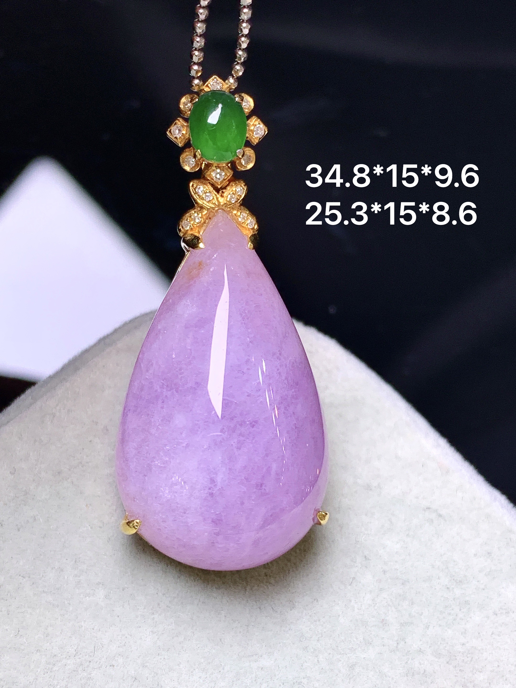 18k金钻镶嵌紫罗兰水滴吊坠 玉质细腻 色泽艳丽清新 水润亮眼 整体尺寸34.8*15*9.6j2