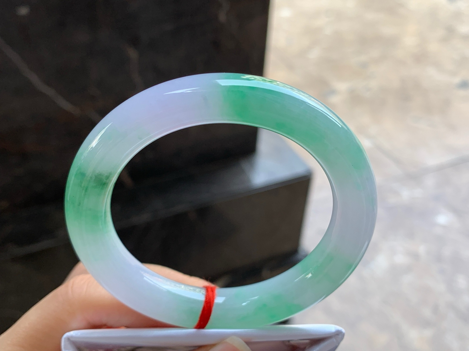 57-11.7

春带彩圆条手镯^_^颜色鲜艳