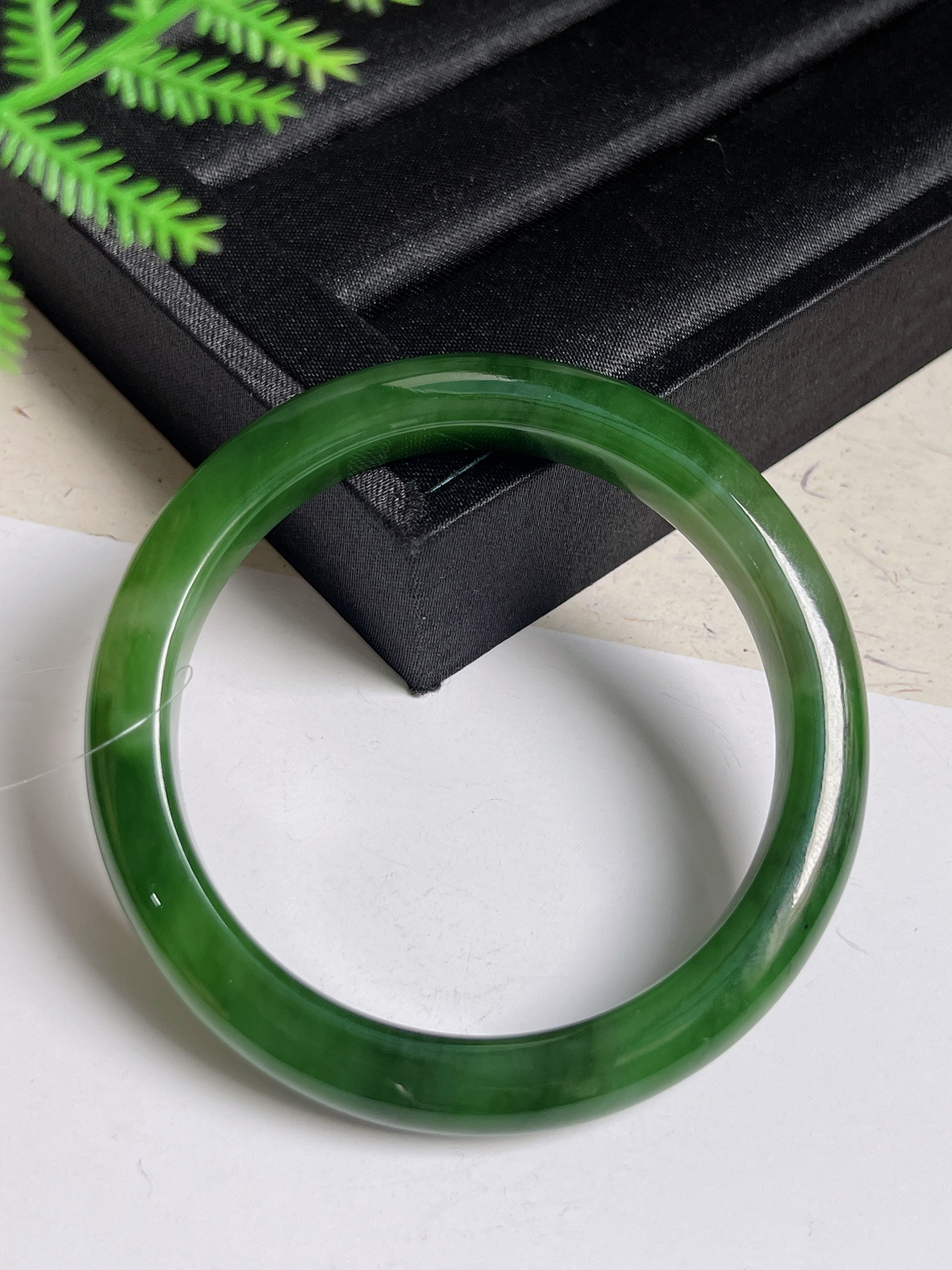 正圈57.6圈口，和田玉碧玉手镯