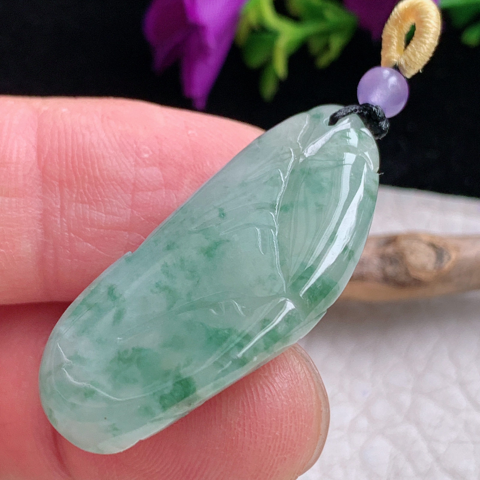 t实拍37.5*17*9.2缅甸翡翠吊坠生肖虎吊坠 上山虎宝宝玉坠