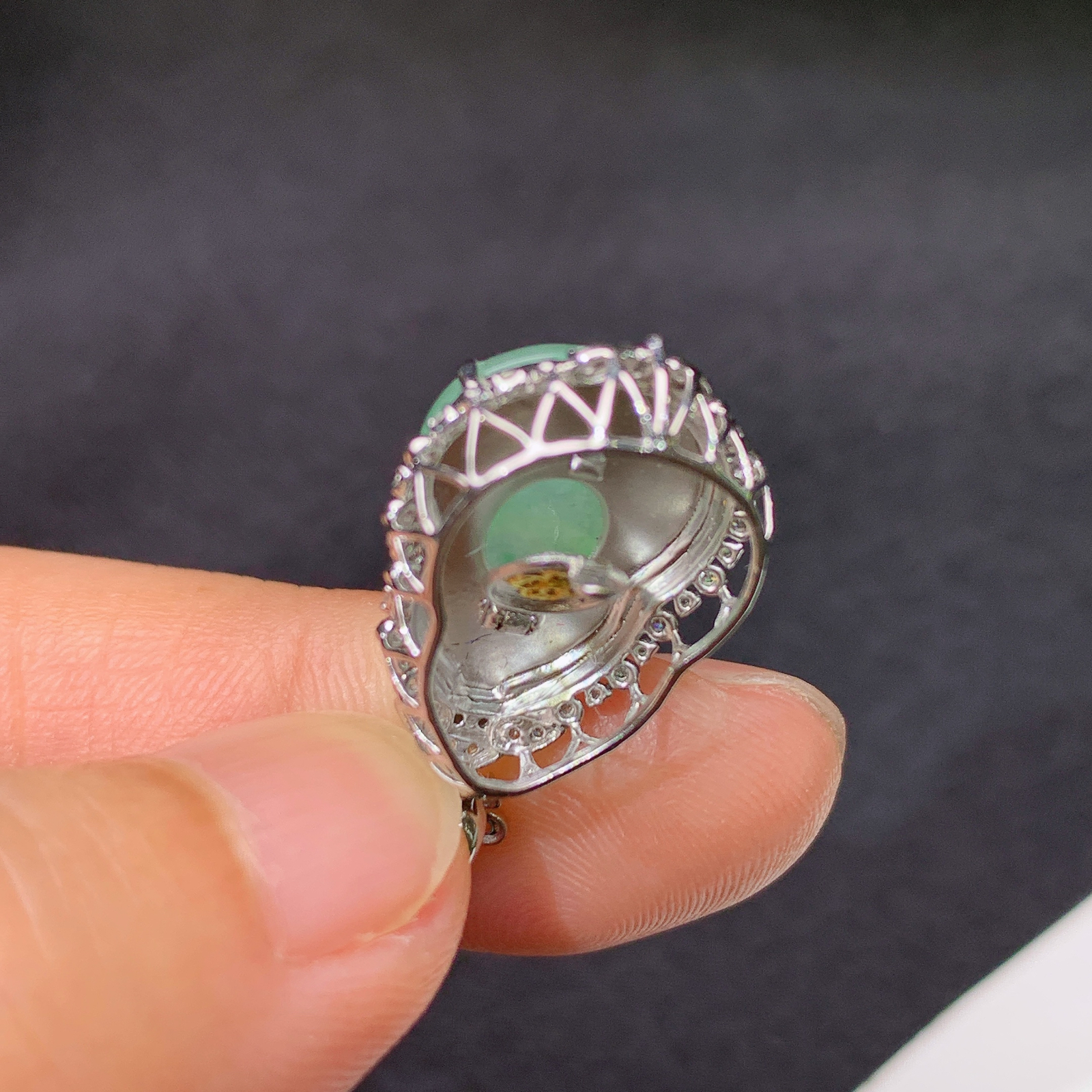 冰飘绿葫芦吊坠，18k金镶嵌，冰润细腻，种水足，Yt 尺寸26.8*14*10.6