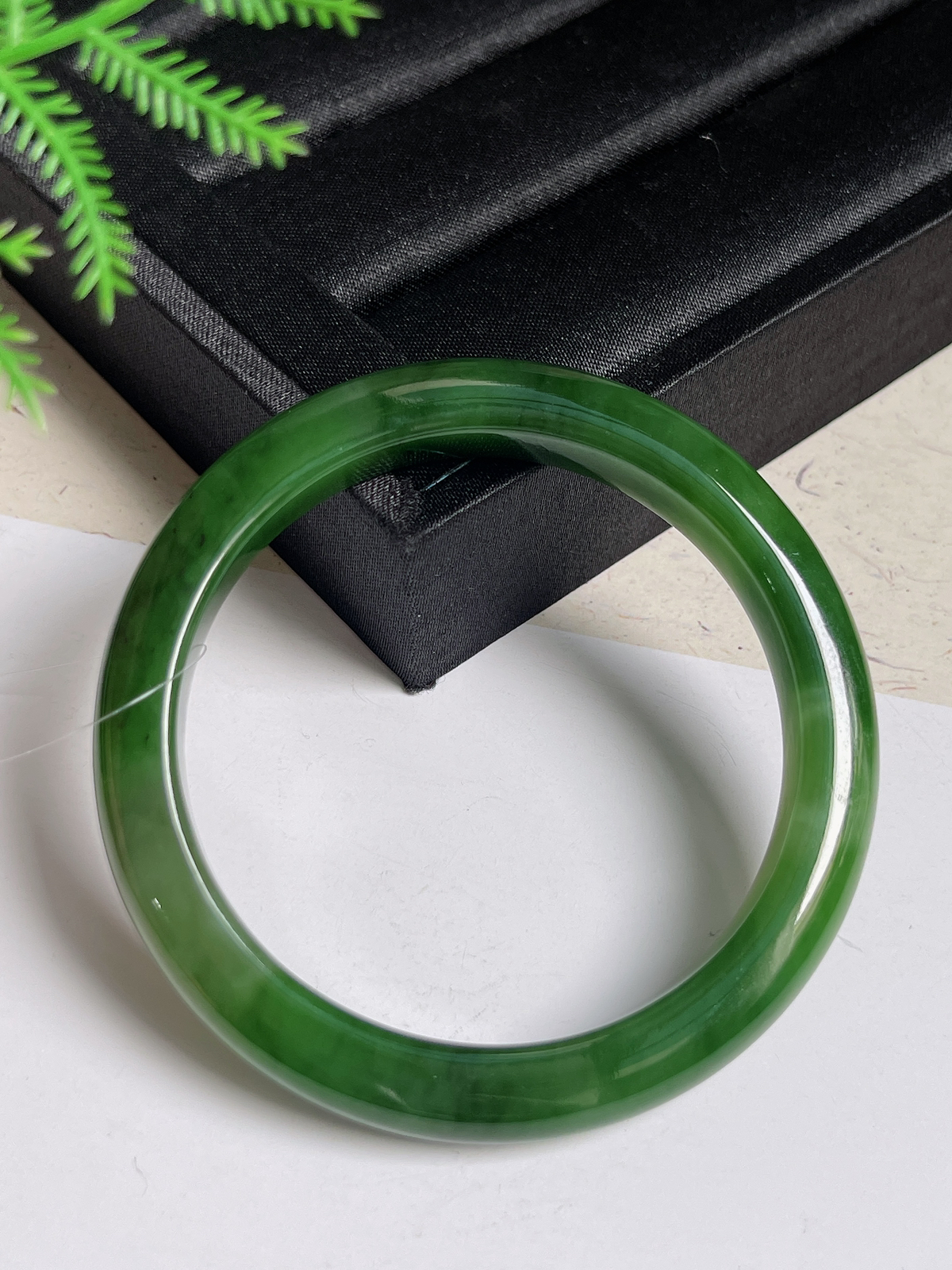 正圈57.6圈口，和田玉碧玉手镯