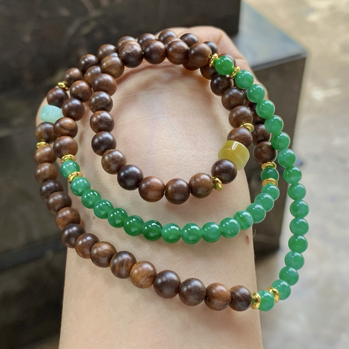 辣绿色手串^_^鲜艳