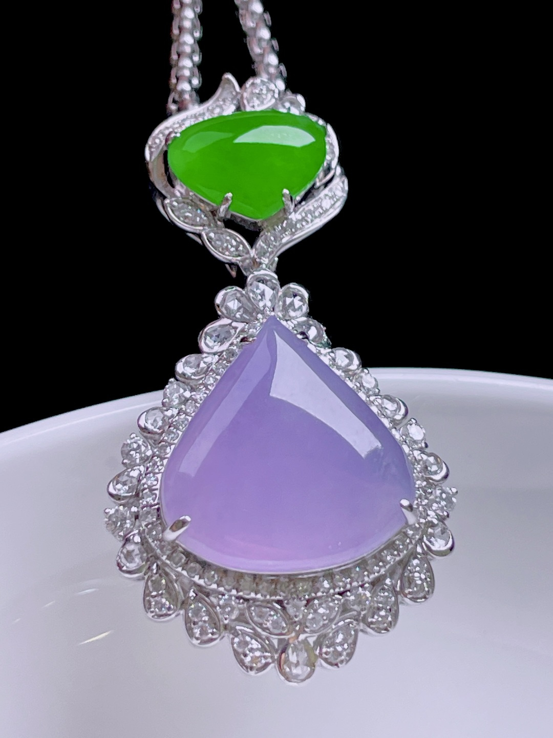 ️ 冰种水滴形，色艳色浓，种老水润，18k金镶嵌：36/19.5/10，裸石：14/14.1