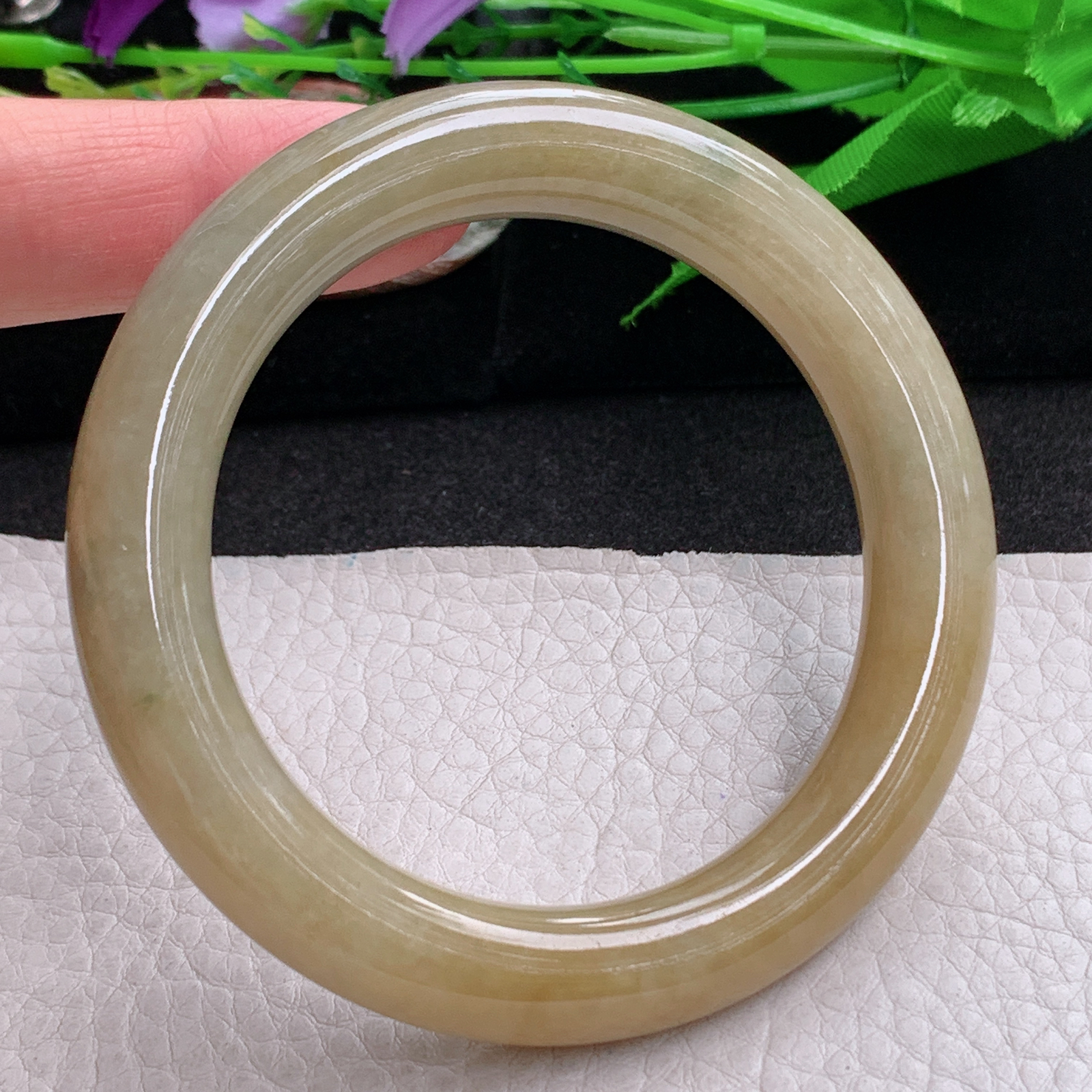 z实拍55*10.8*10.7招财美人镯 缅甸翡翠a货手镯黄翡女款圆条玉镯子