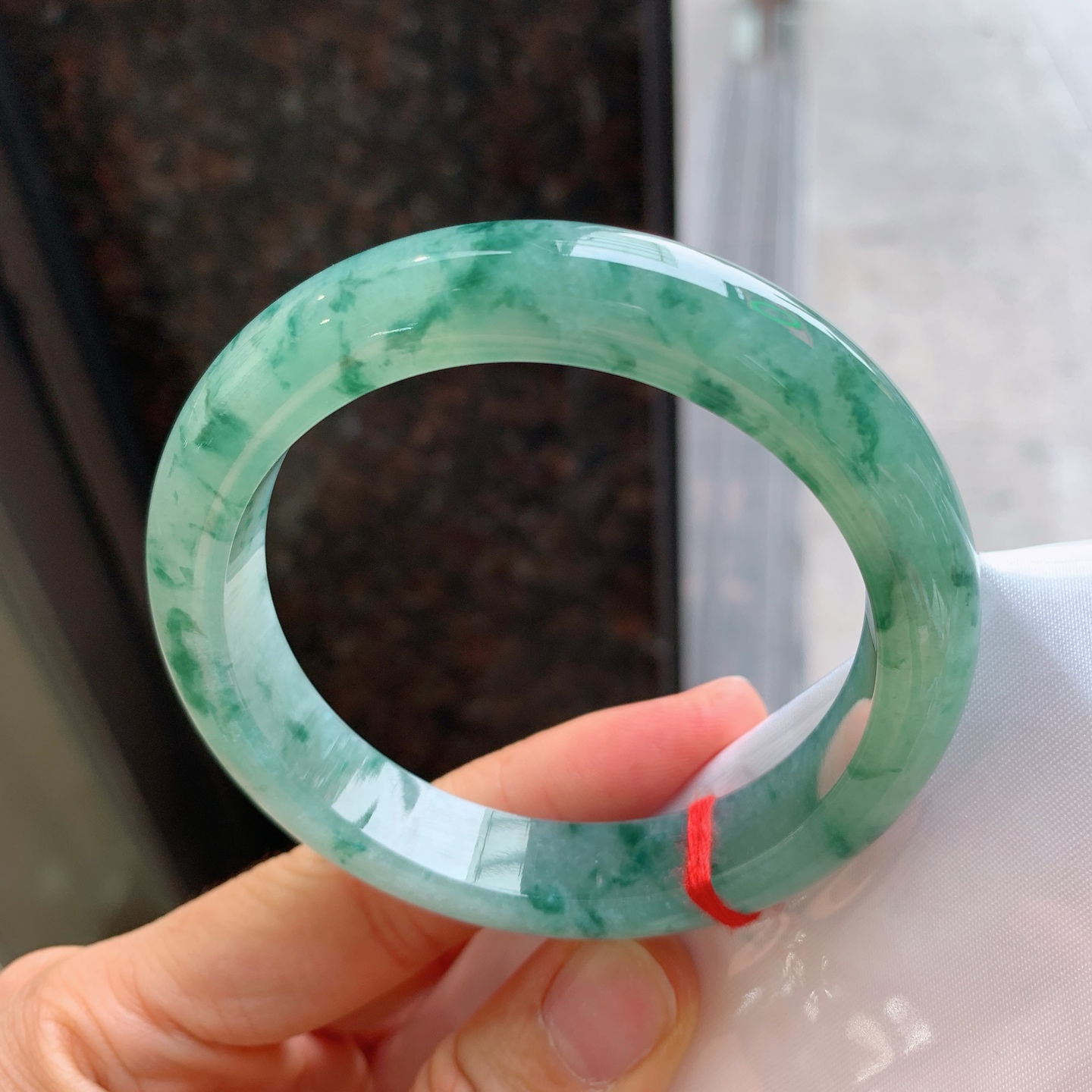 正圈飘花，无裂，尺寸：57.2/12/9，花色漂亮