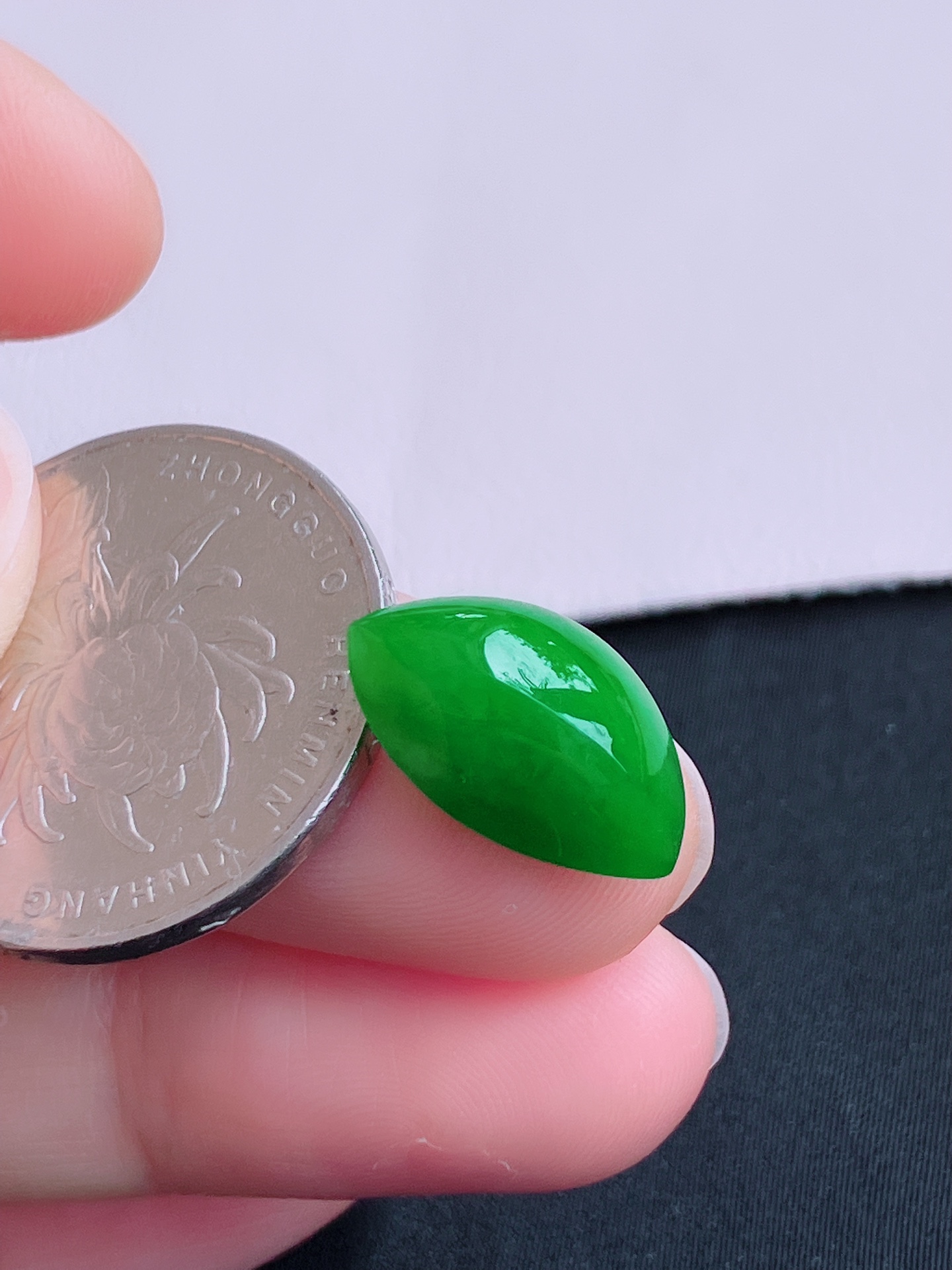 ️辣绿马眼面，饱满大气，尺寸16.3/9.6/6.5，自然光实拍