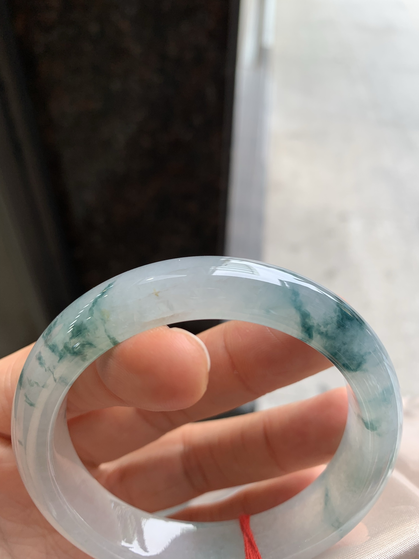 正圈冰种飘花，有纹，尺寸：58/12.6/8.9，冰润