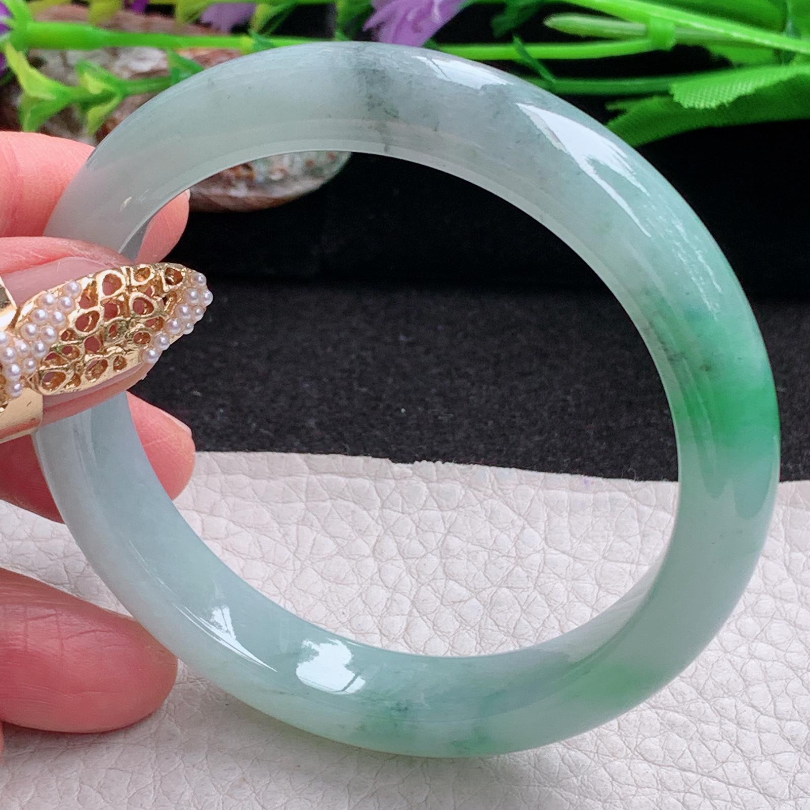 xx自然光56.5*11*8.6平安镯 缅甸翡翠a货手镯飘绿女款正圈玉镯子