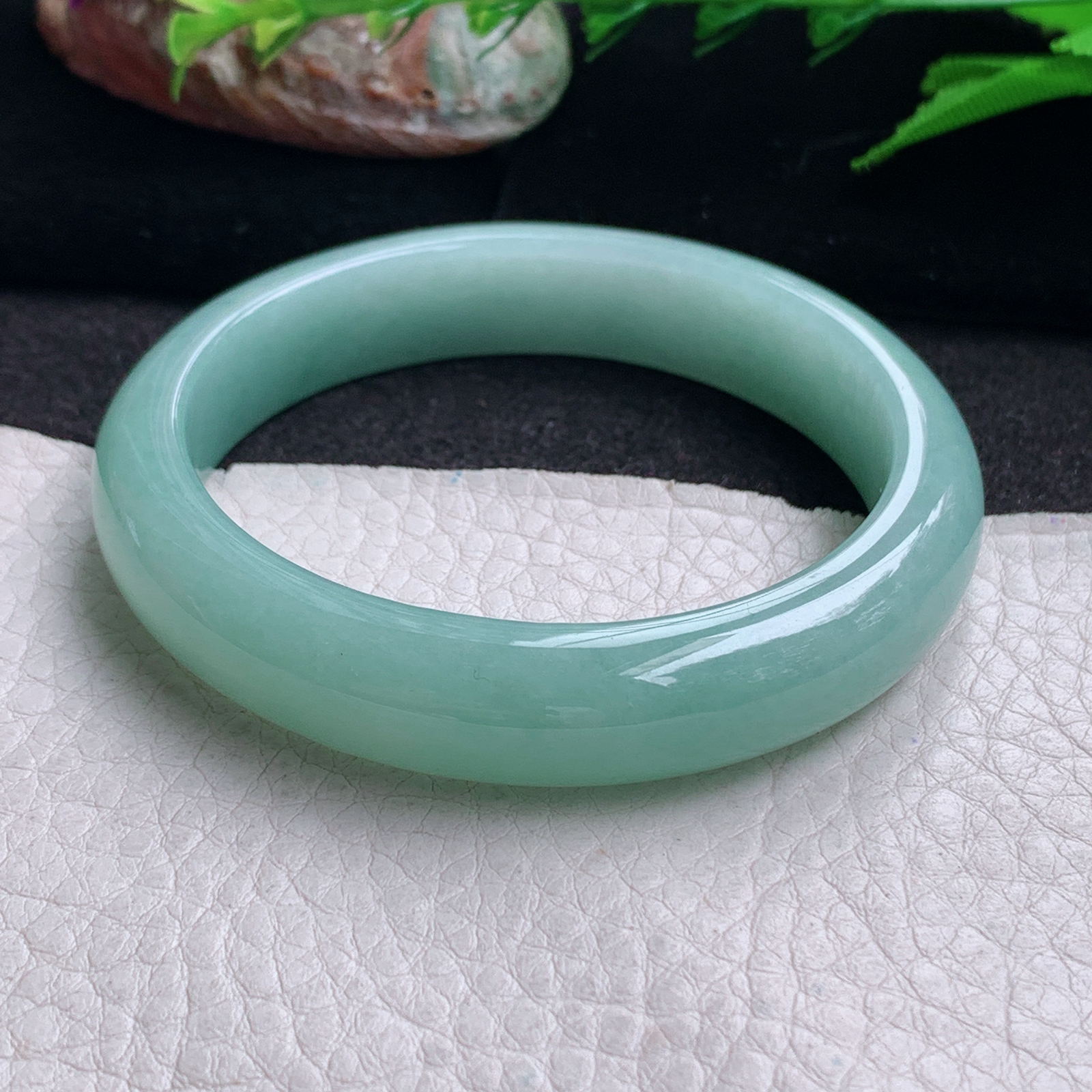 js实拍56*12.3*8平安镯 缅甸翡翠a货手镯水润满绿正圈玉镯子
