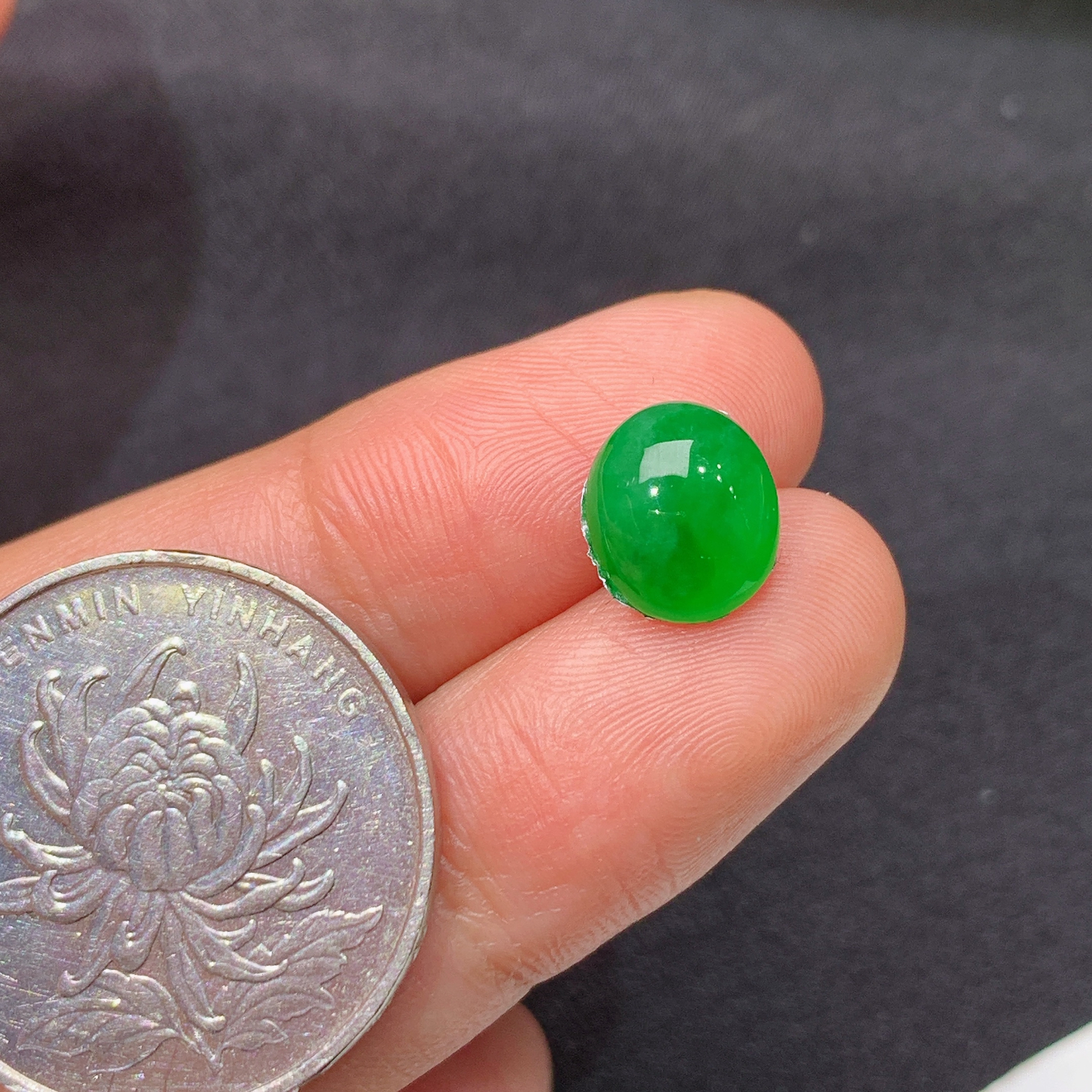 冰阳绿蛋面，镶嵌佳品，冰润色阳，种水足，Ht 尺寸9.3*8*4.1