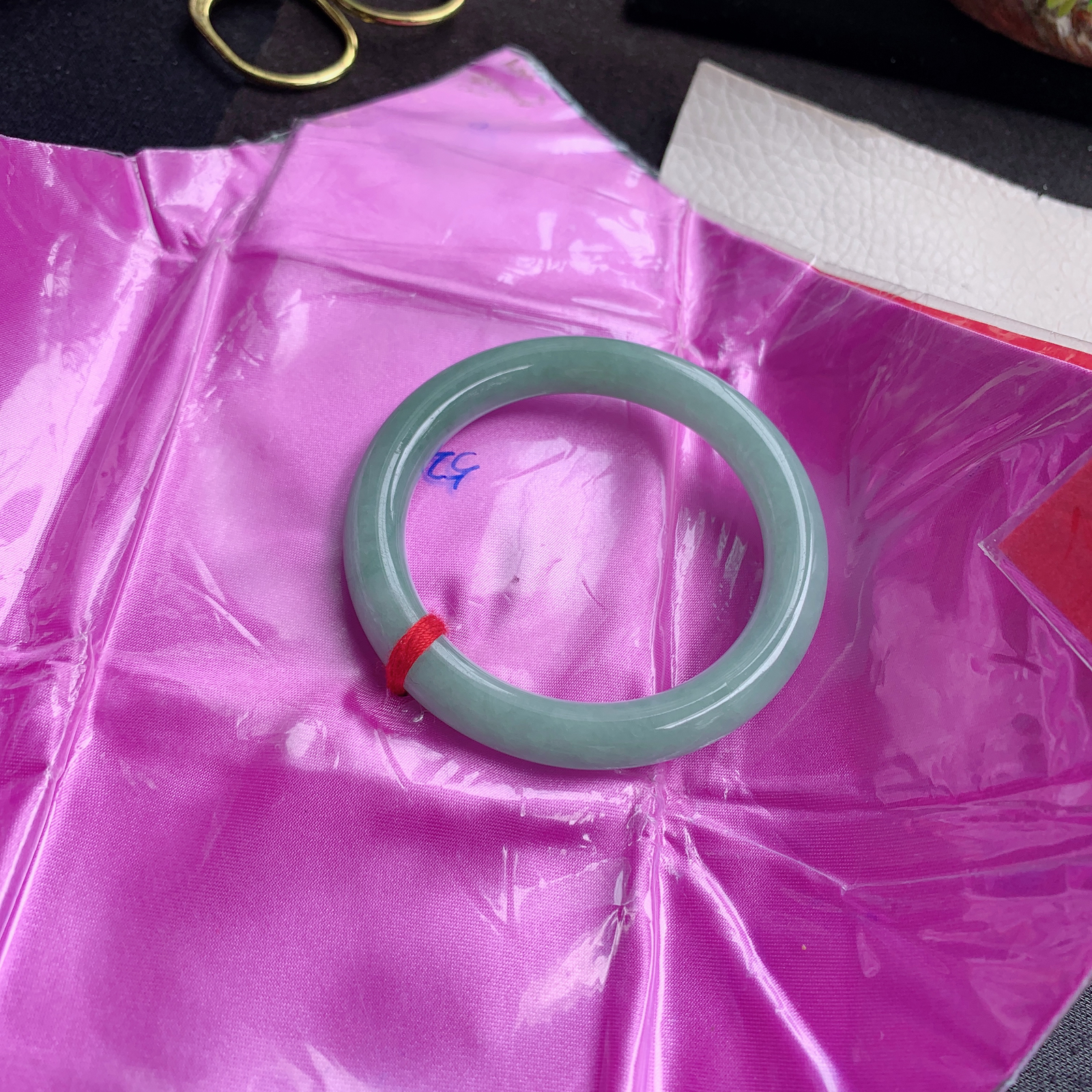 n小圈口52*8.8美人镯 缅甸翡翠a货手镯甜绿秀气圆条叮当镯