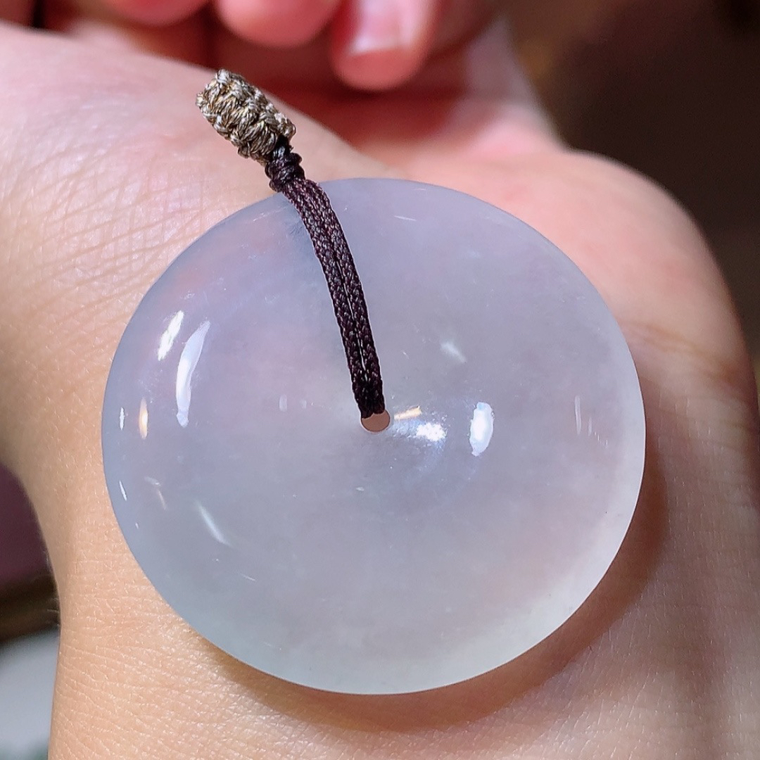 ️️冰平安扣挂件  形态讨喜 色艳 佩戴灵气十足..