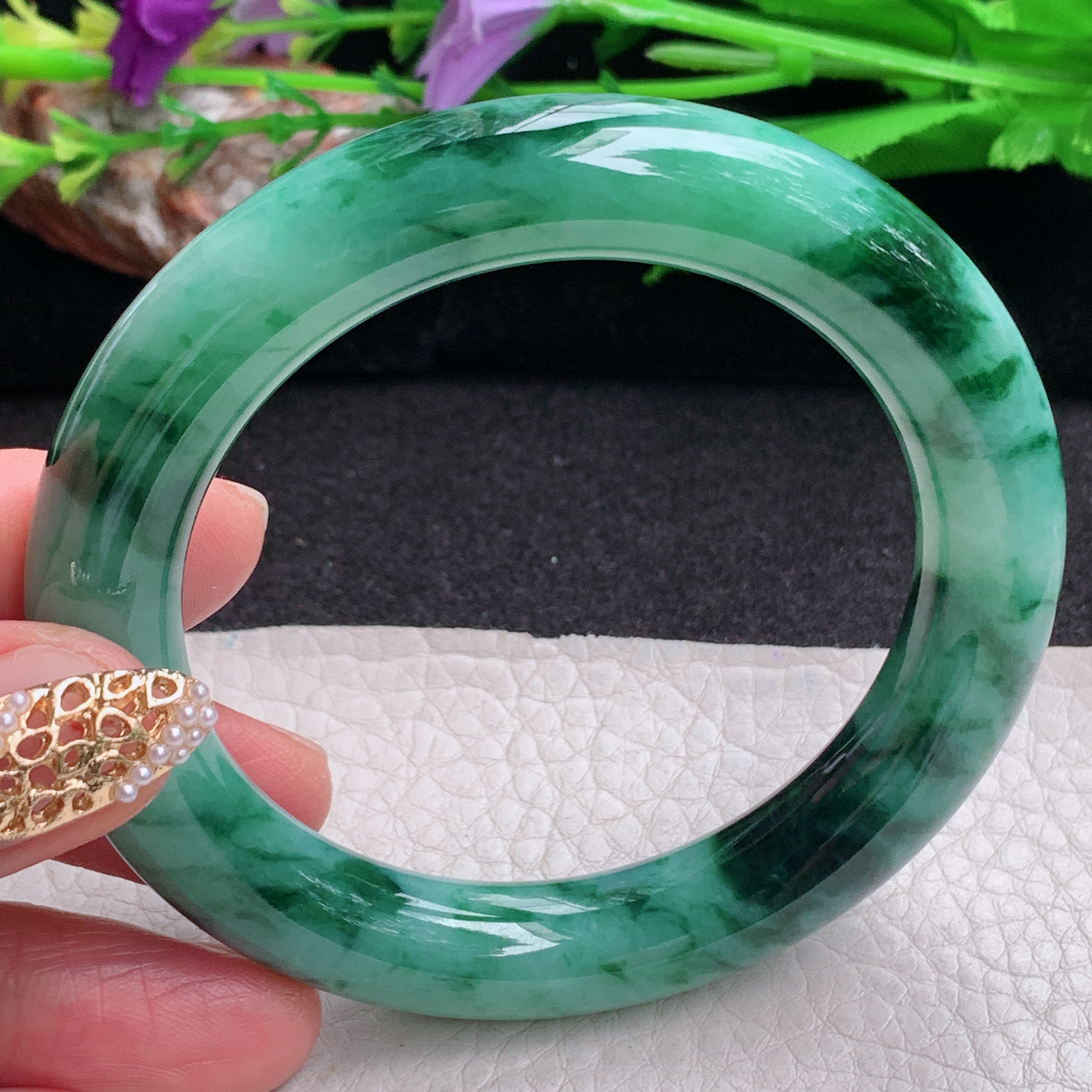 ss自然光54.6*10.8美人镯 缅甸翡翠a货手镯飘花女款圆条玉镯子