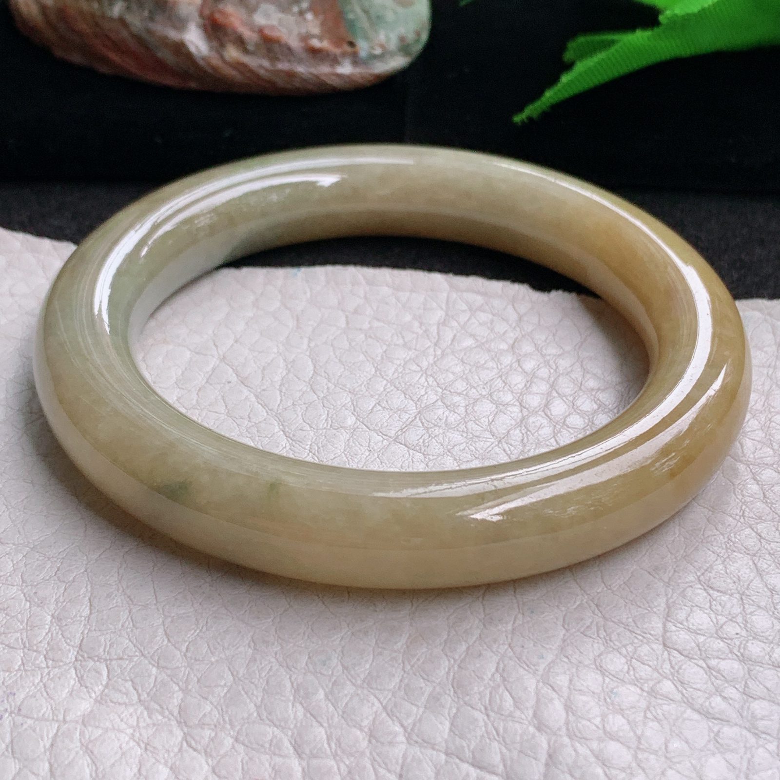 z实拍55*10.8*10.7招财美人镯 缅甸翡翠a货手镯黄翡女款圆条玉镯子