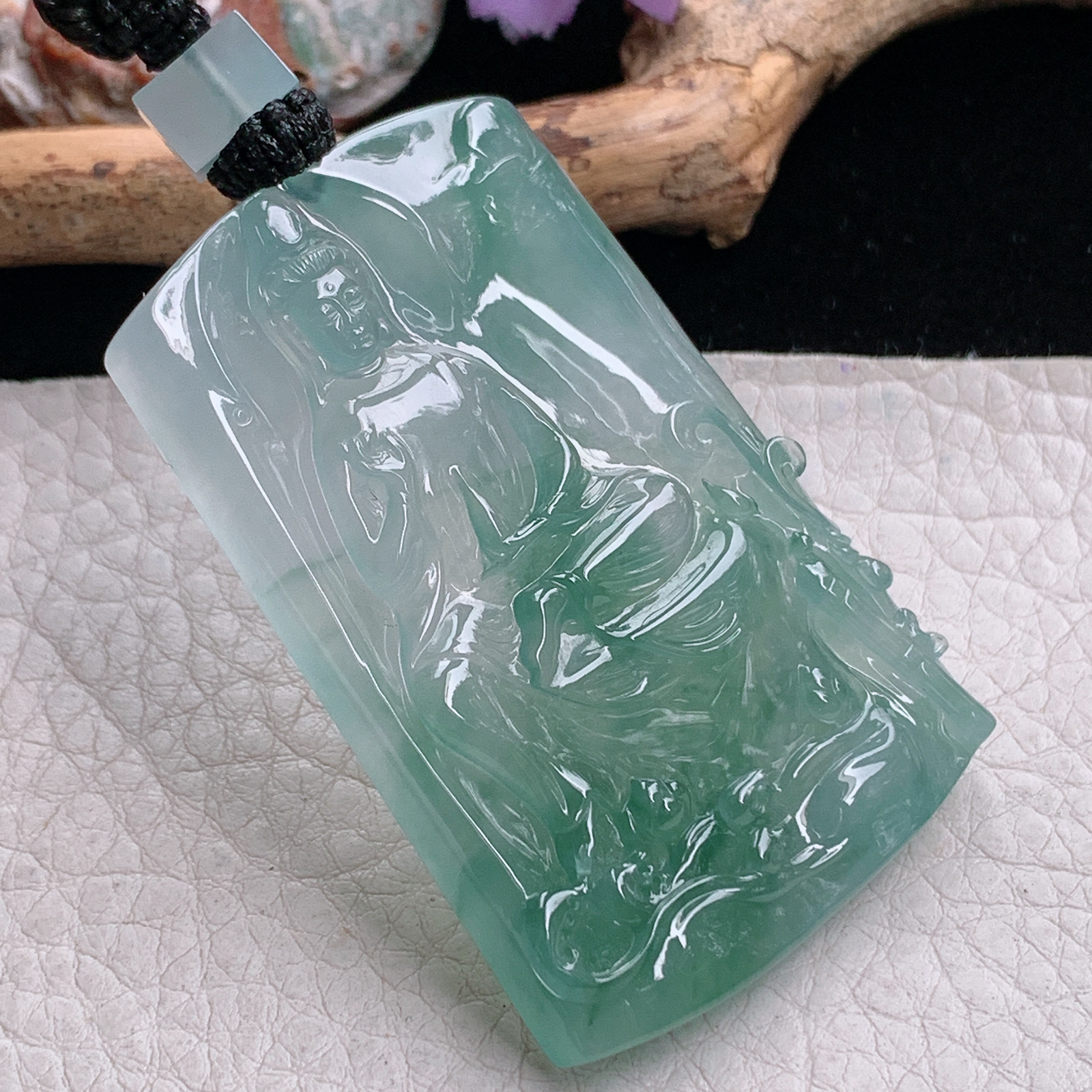 yl实拍55*36.2*6.2缅甸翡翠糯雕冰飘花玉观音玉吊坠 玉挂件