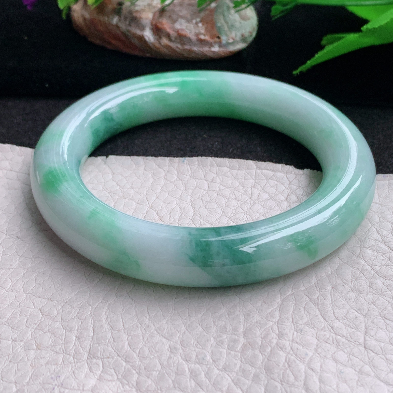 xc实拍57*12胖圆镯 缅甸翡翠a货手镯飘花女款圆条玉镯子