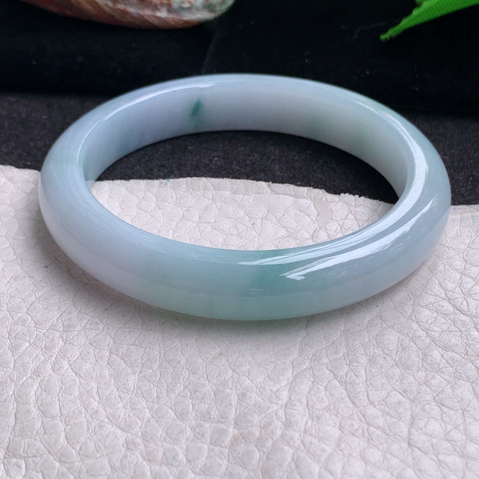 js实拍53.5*10.5*7.7平安镯 缅甸翡翠a货手镯紫底飘花正圈玉镯子