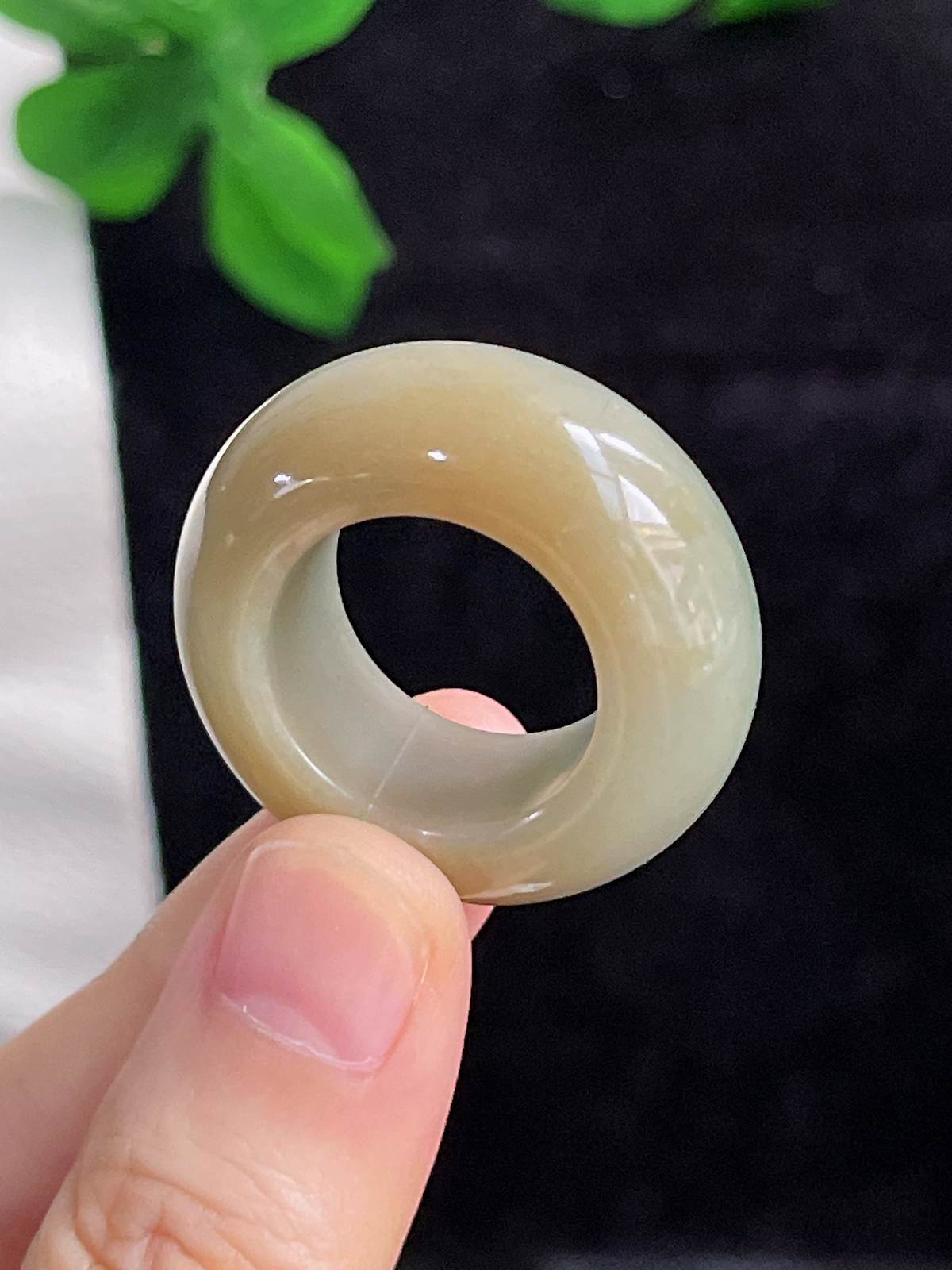 和田玉宽版指环