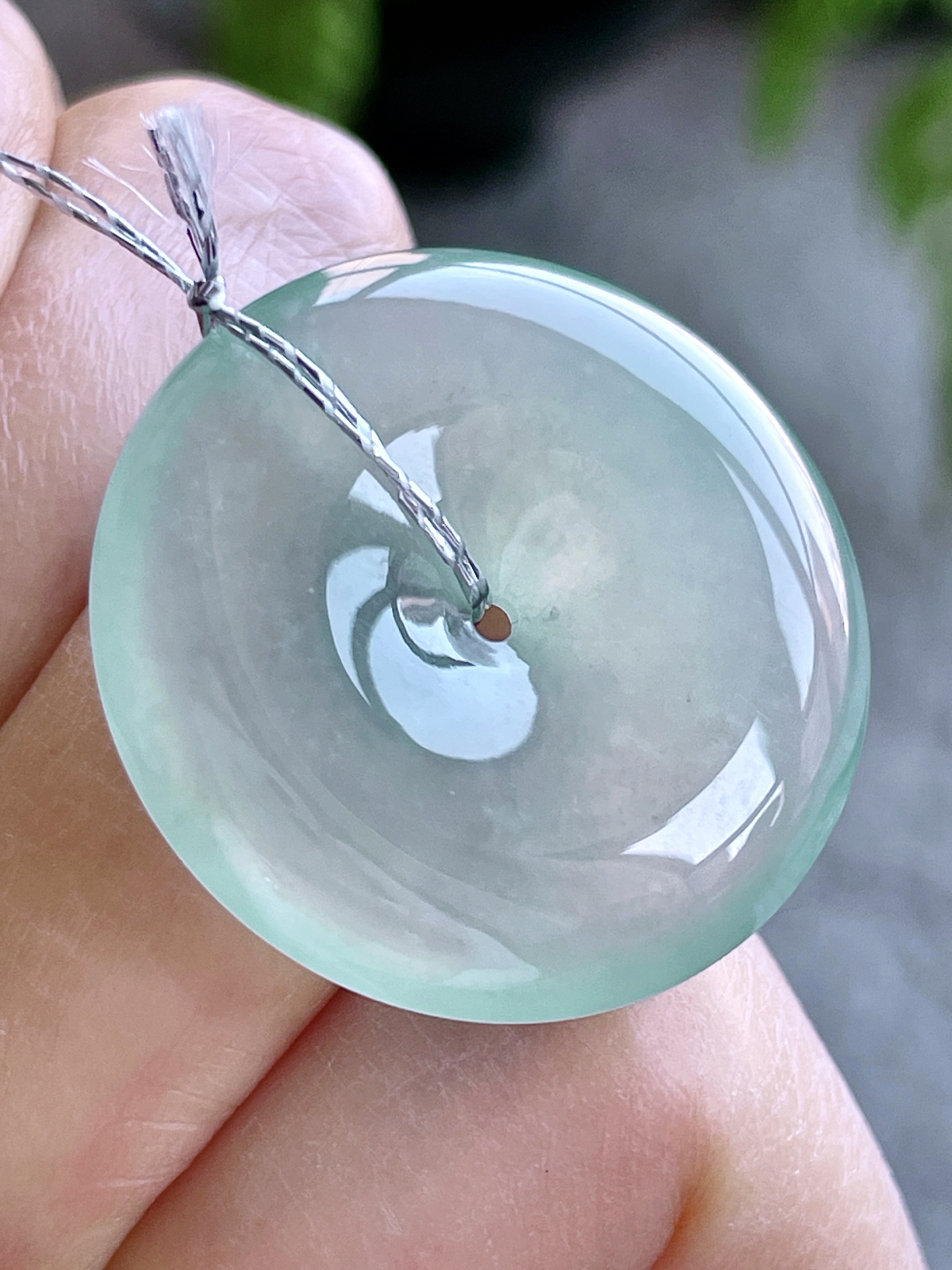 【裸石】冰晴水平安扣吊坠
【说明】缅料 性价比高  
【尺寸】28-5.7..