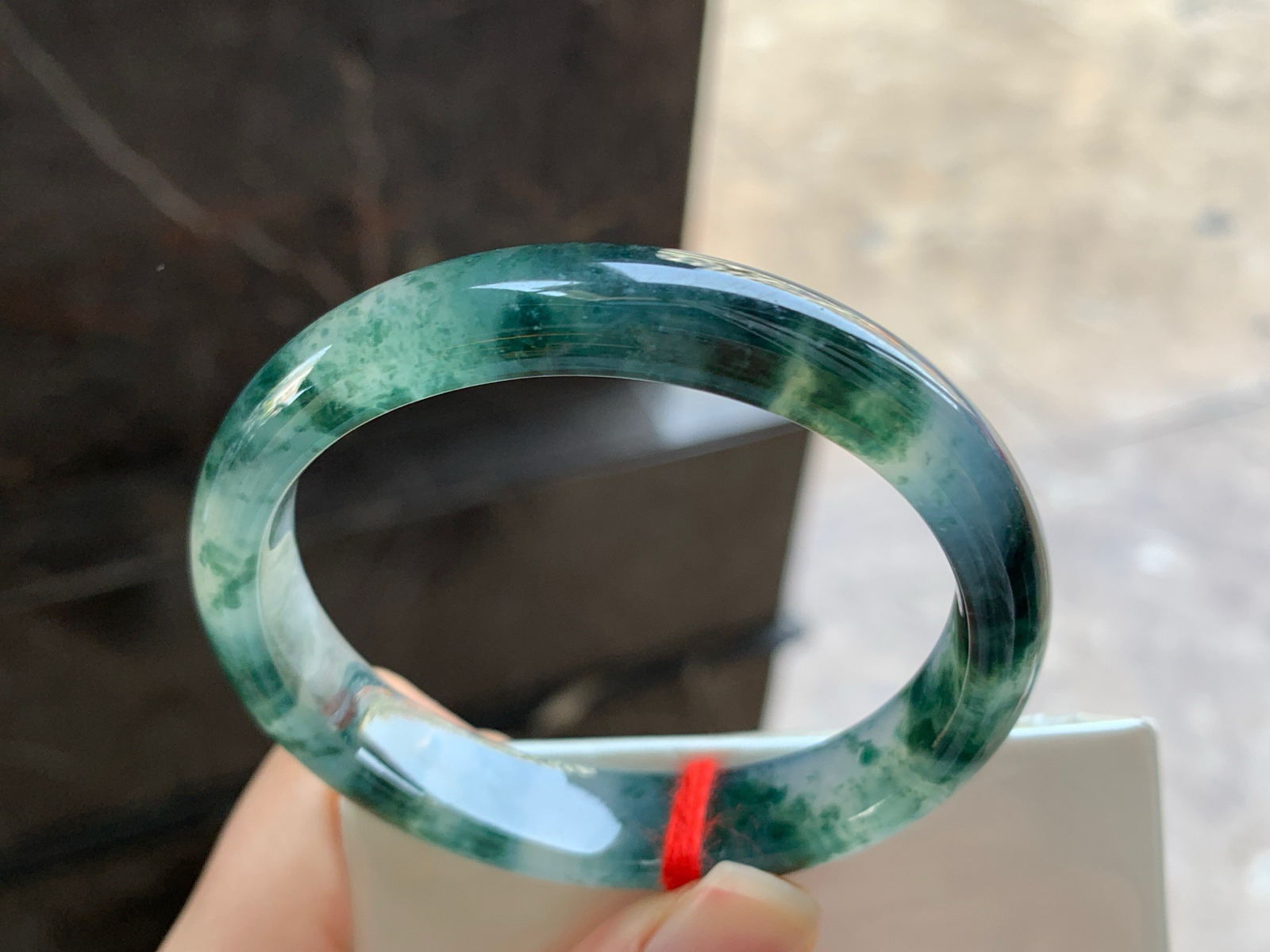 53.5-11.5-6.9

飘花贵妃手镯^_^飘花浓郁 正圈51可以带