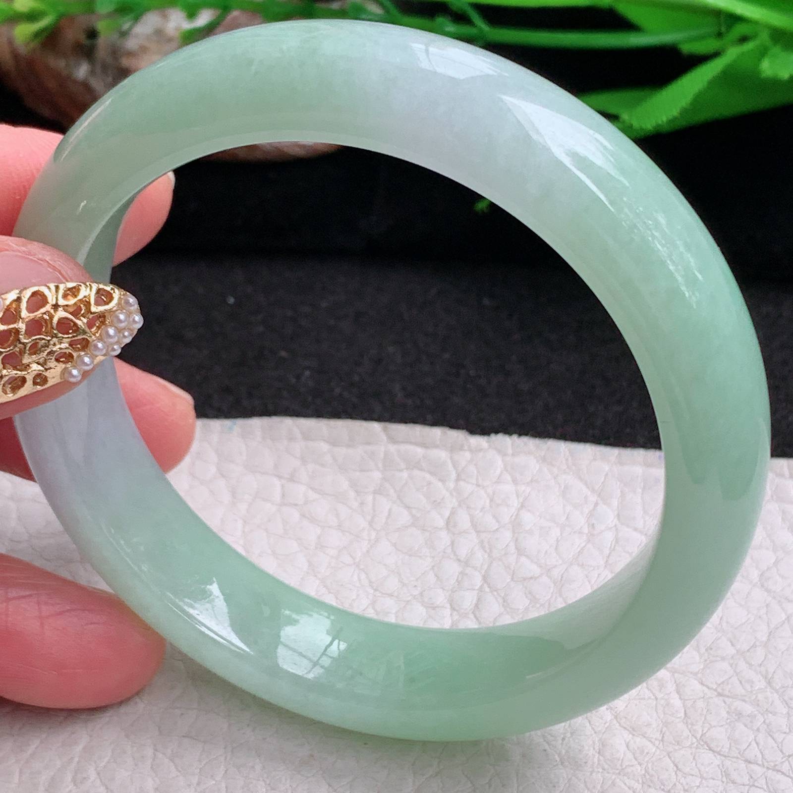 ee实拍57*13.5*8平安镯 缅甸翡翠a货手镯果绿女款正圈玉镯子