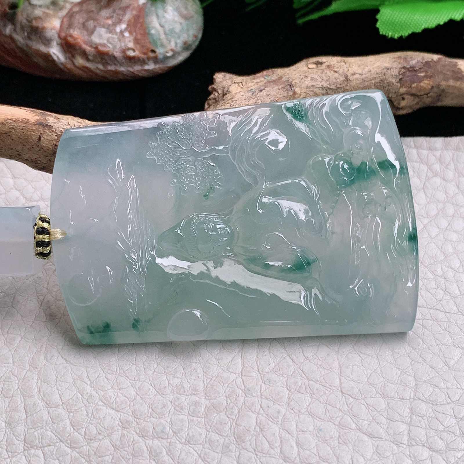 yl实拍64*43.8*5.6缅甸翡翠冰种飘花山水观音 玉观音玉吊坠 玉挂件