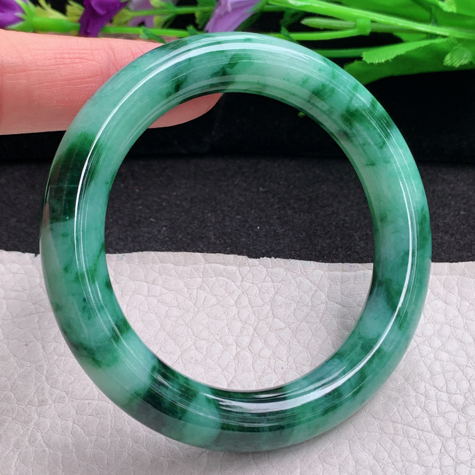 ss自然光54.6*10.8美人镯 缅甸翡翠a货手镯飘花女款圆条玉镯子