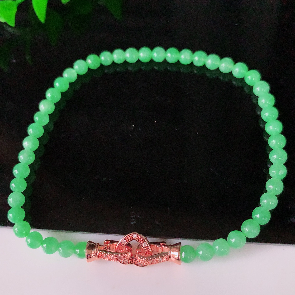 自然光实拍，冰润满绿翡翠手串手链，种老水足，冰清玉润  颜色漂亮  #003.1取一尺寸3.9